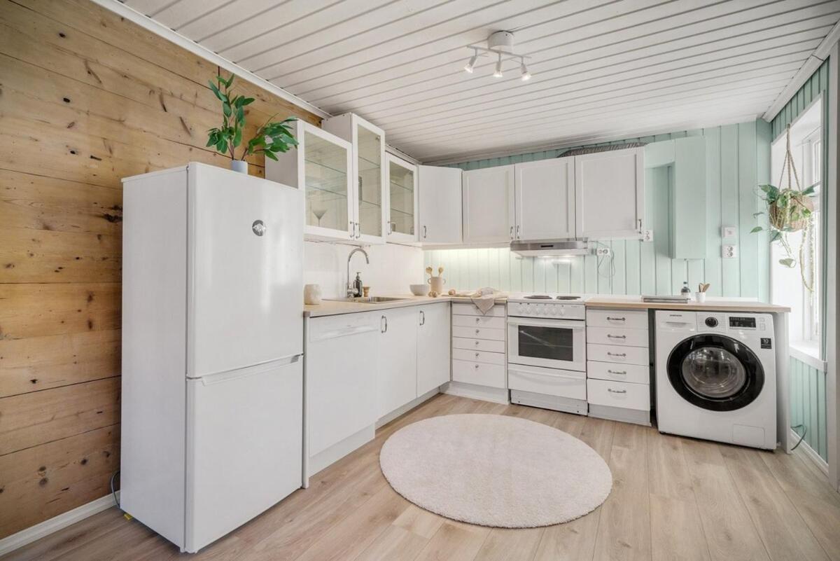 Cozy Hideaway with Private Balcony and Self Check In