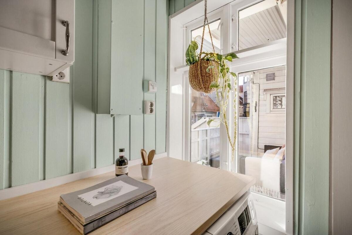 Cozy Hideaway with Private Balcony and Self Check In
