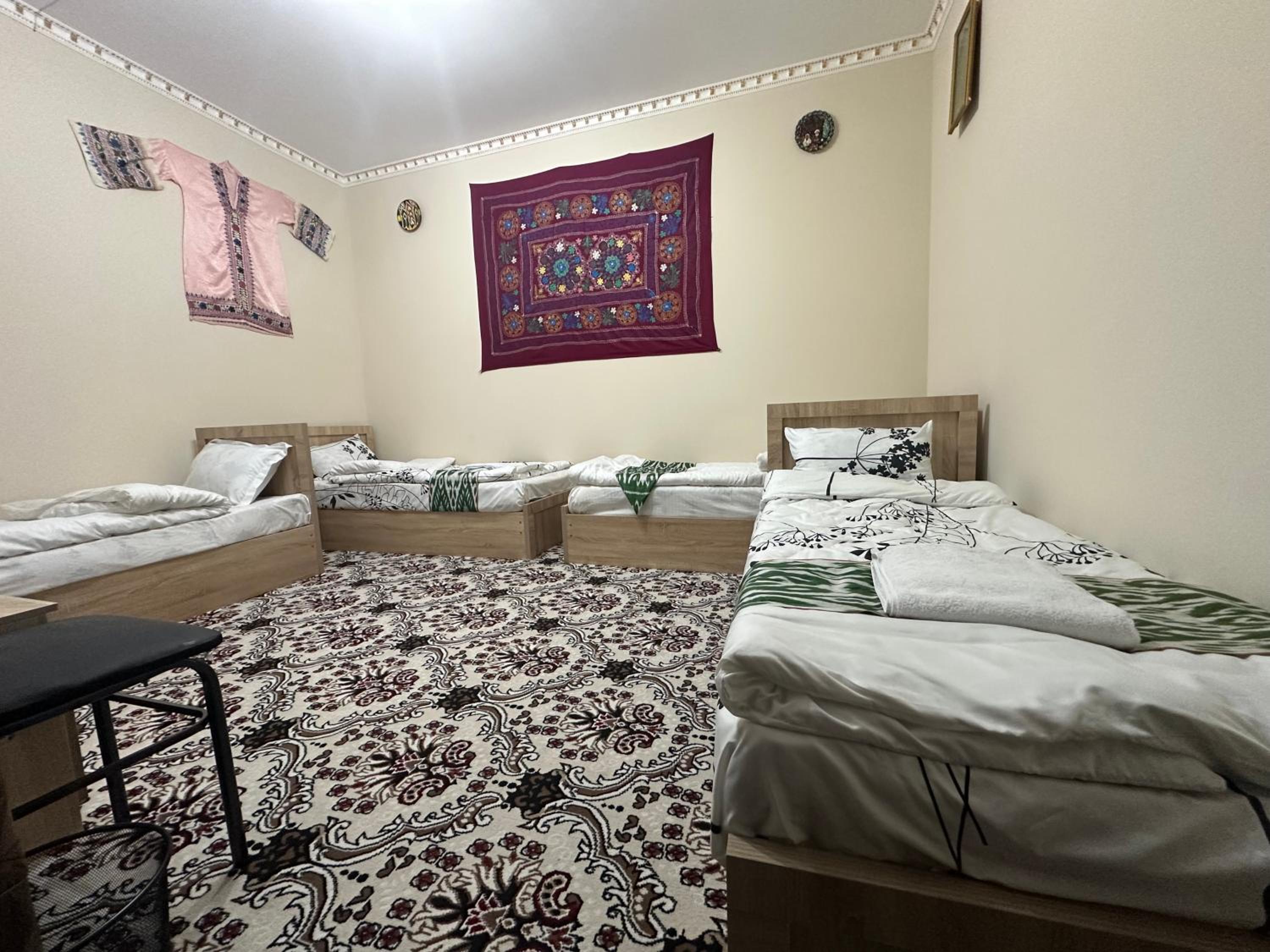 Hostel Boburshokh
