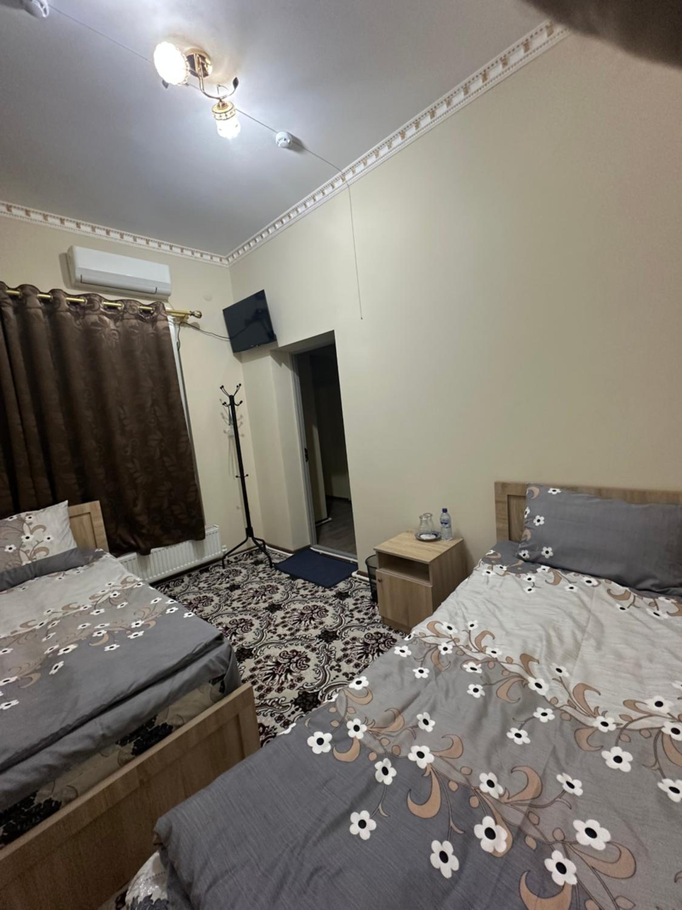 Hostel Boburshokh
