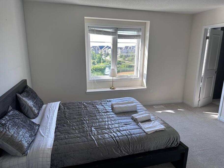 4 Bedroom Townhouse in Oakville