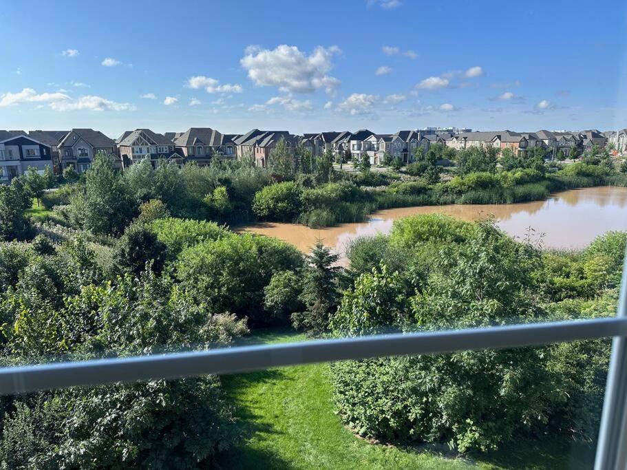 4 Bedroom Townhouse in Oakville