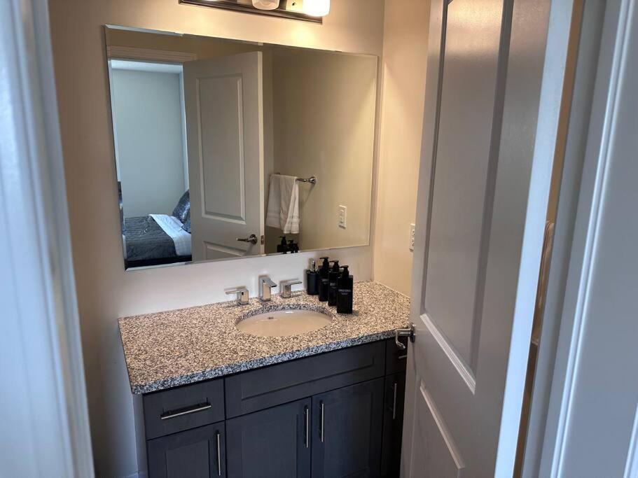4 Bedroom Townhouse in Oakville
