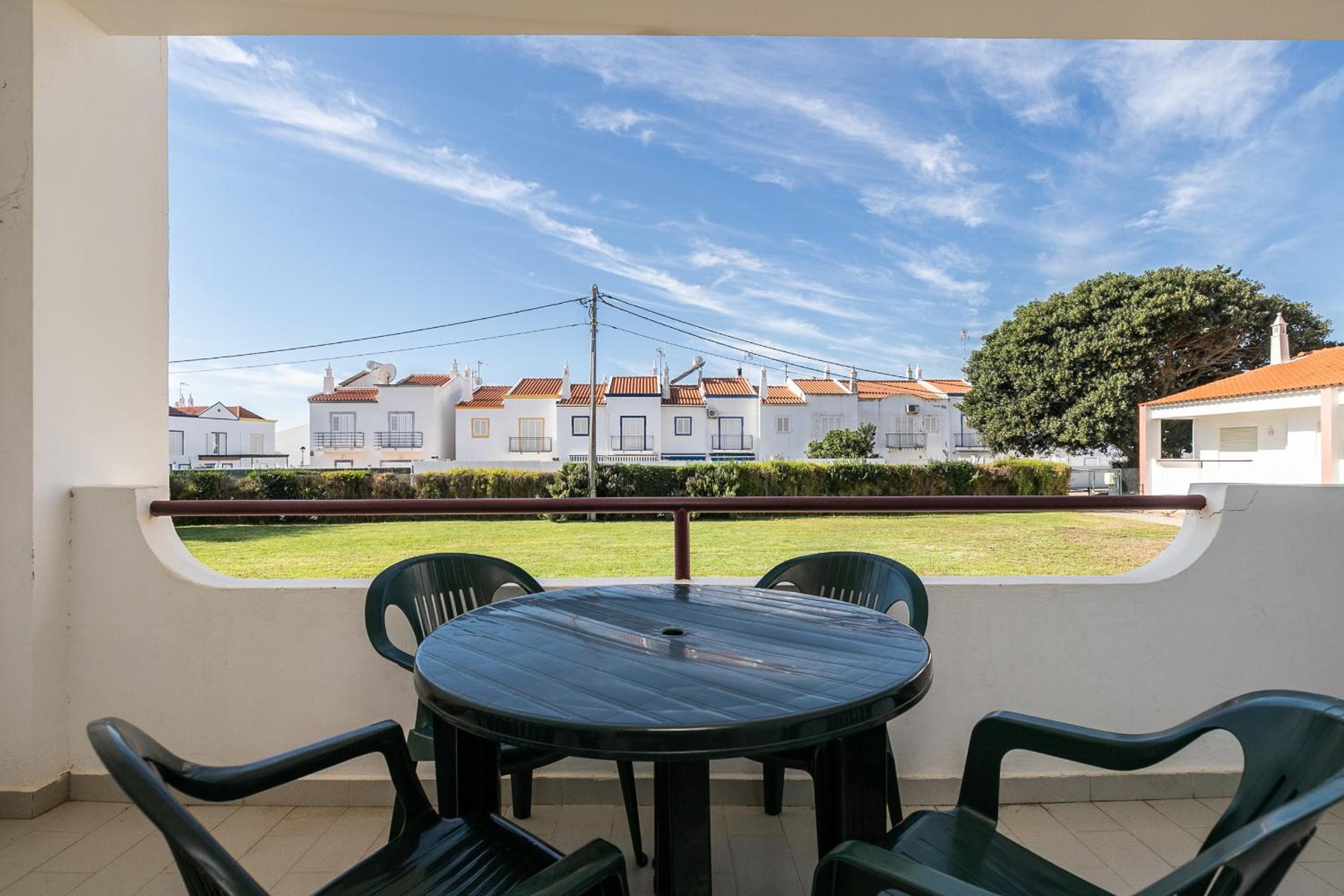 Lotamar Apartment by ALGARVEMANTA view 2