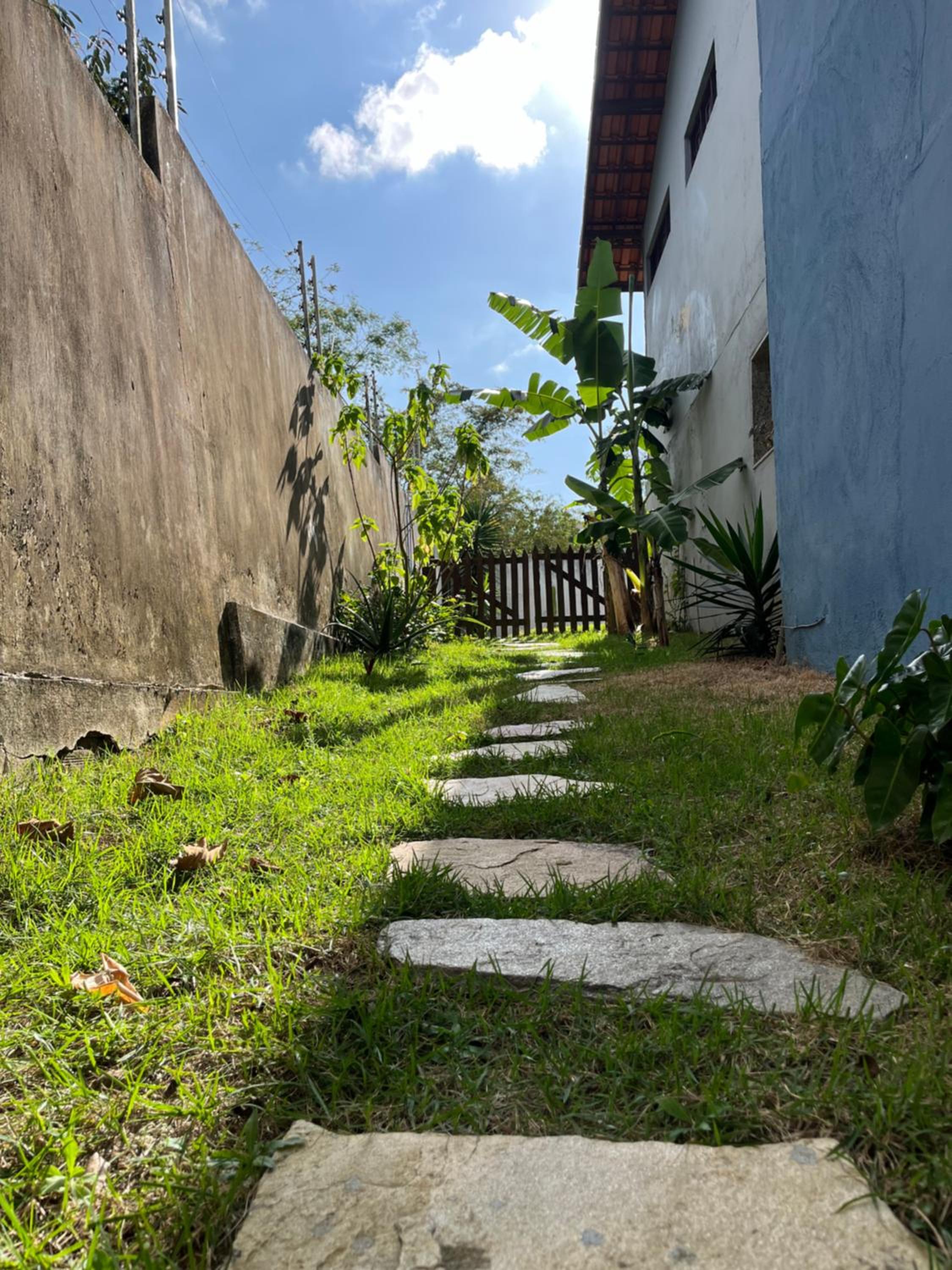 Casa entre CG e Lagoa Seca