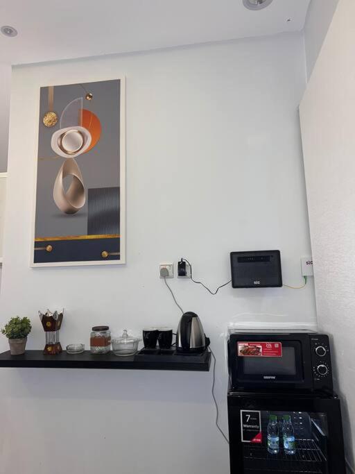 Luxury 1 BR Boulevard world 10 Min Nearby