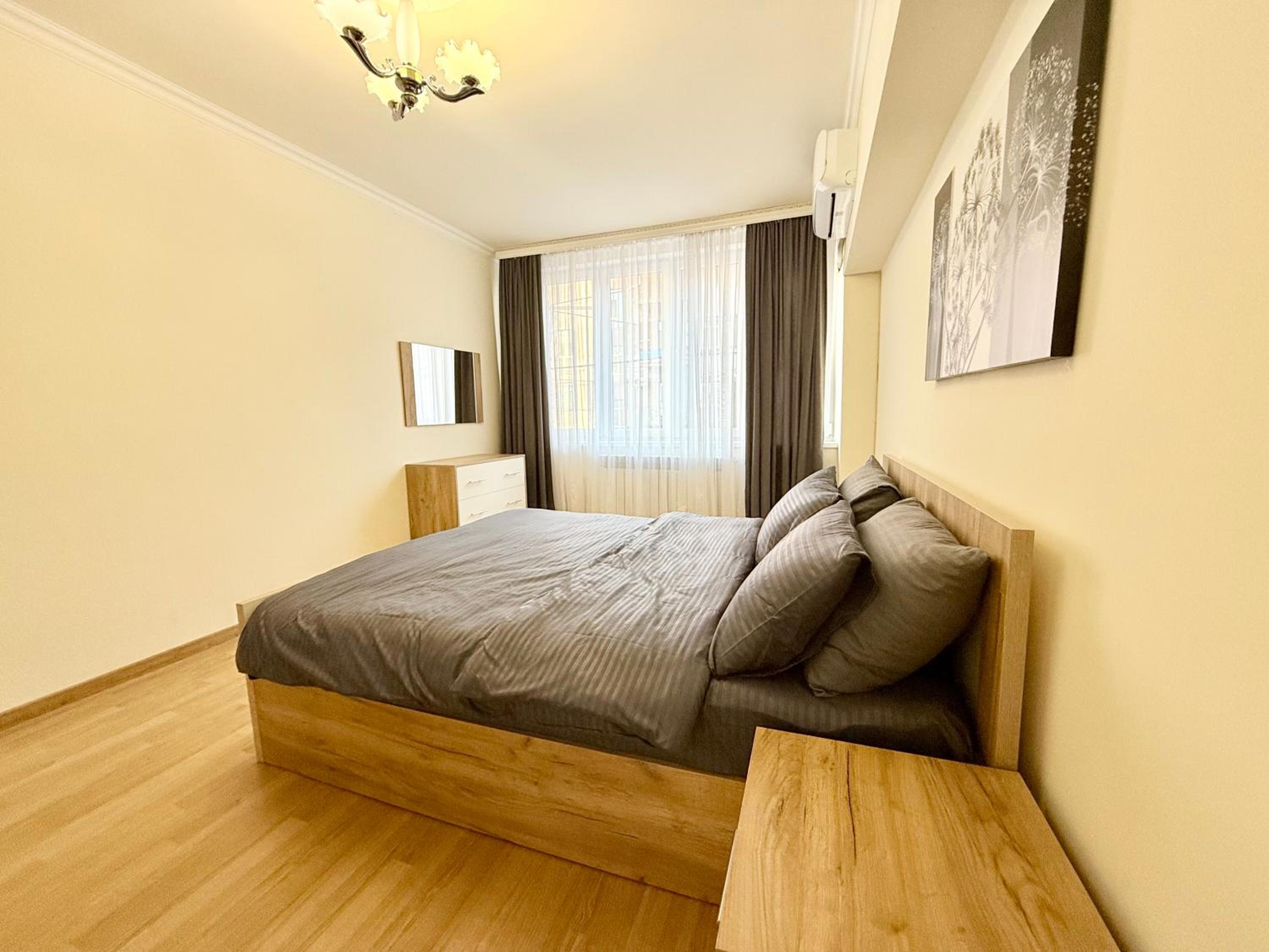 Tumanyan 31 TopHouse