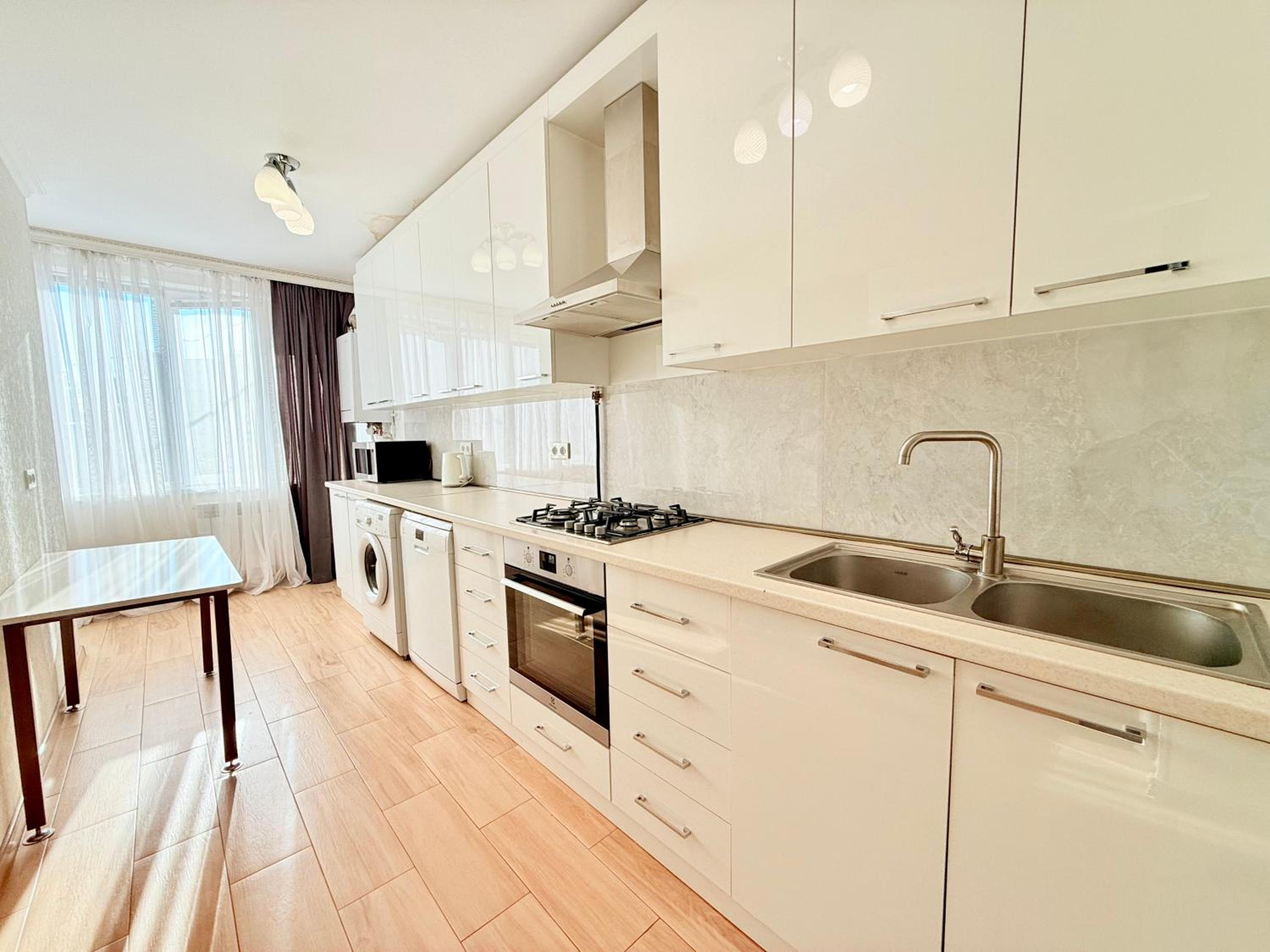 Tumanyan 31 TopHouse