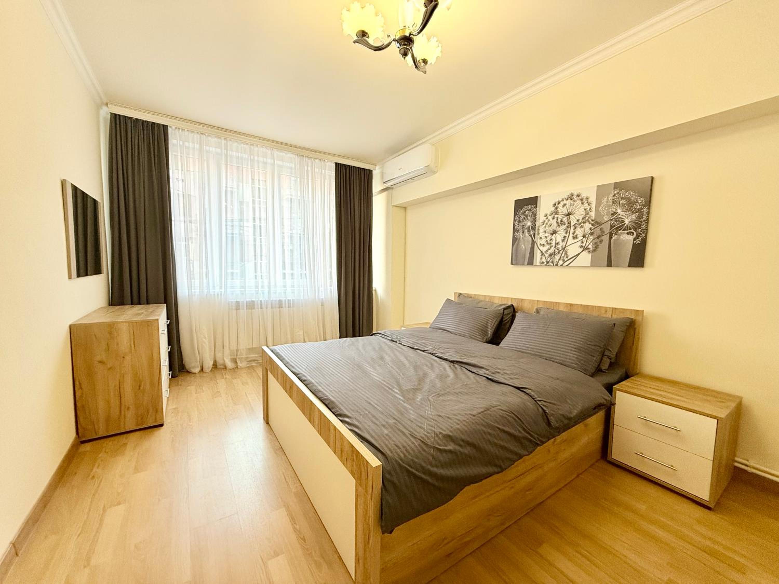 Tumanyan 31 TopHouse
