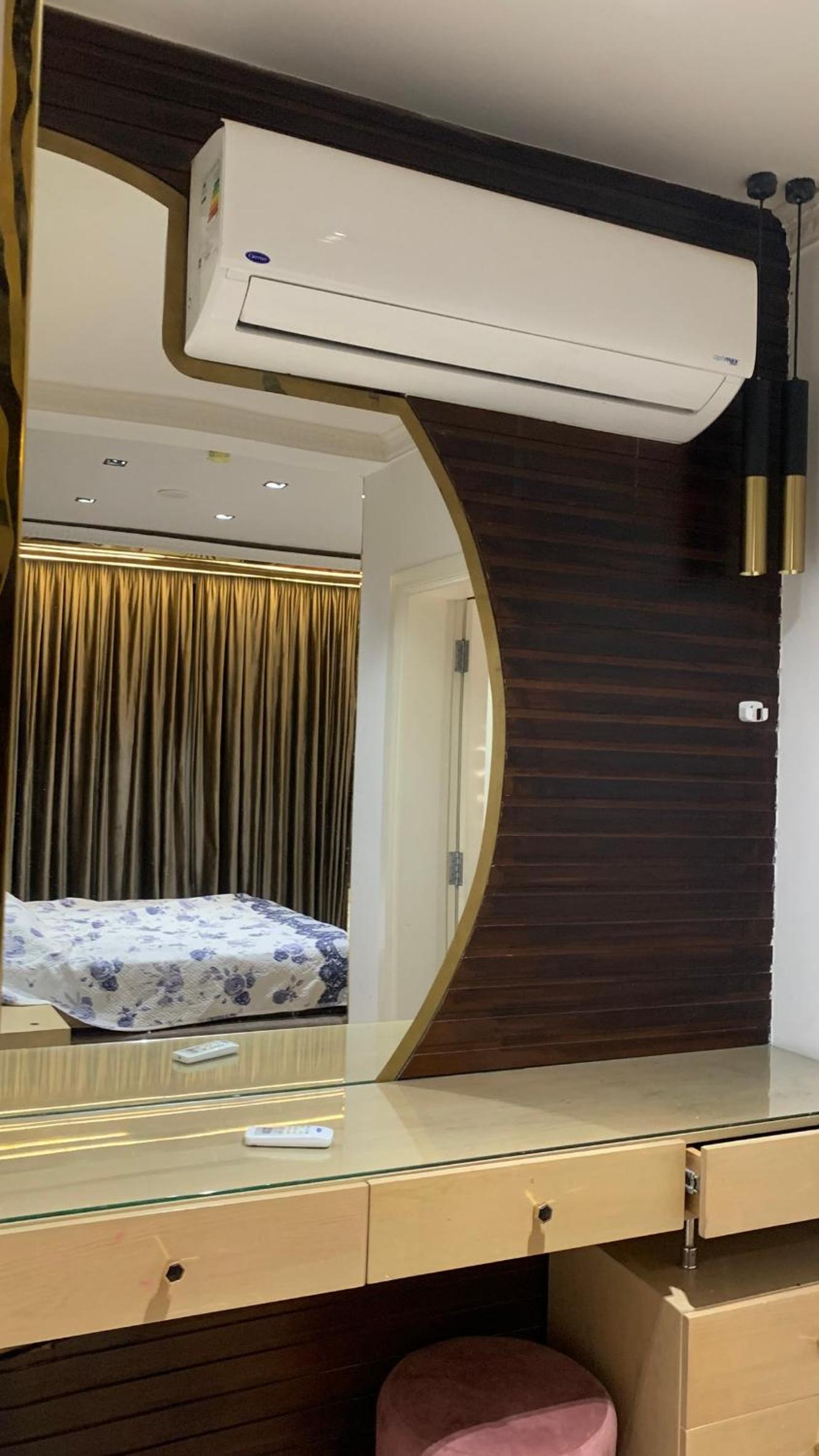 The Royal Duplex