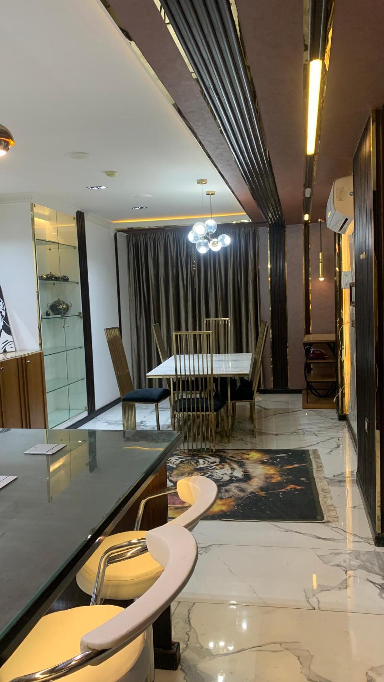 The Royal Duplex
