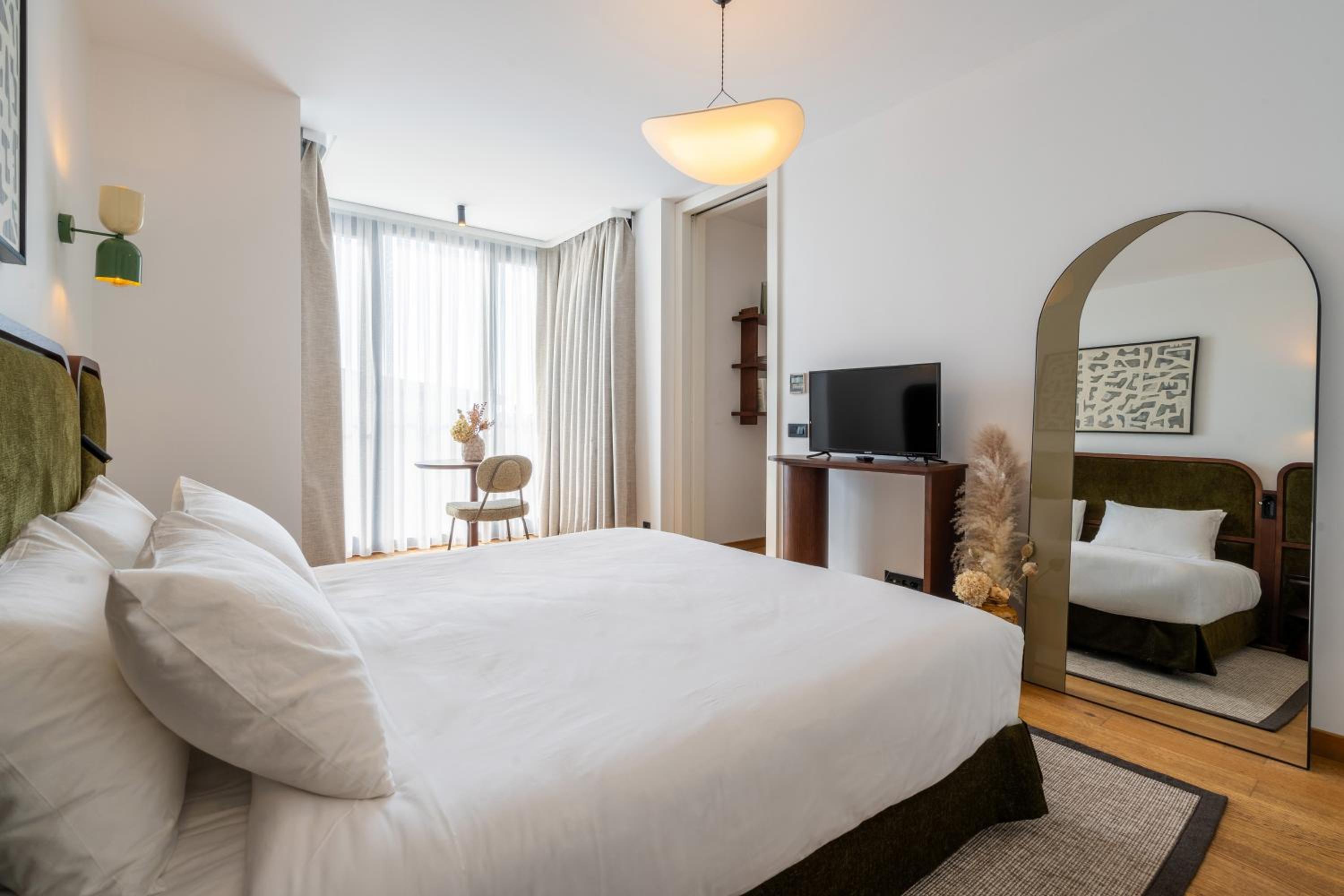 Ando Living - Taksim Gumussuyu Konukevi - Image 9