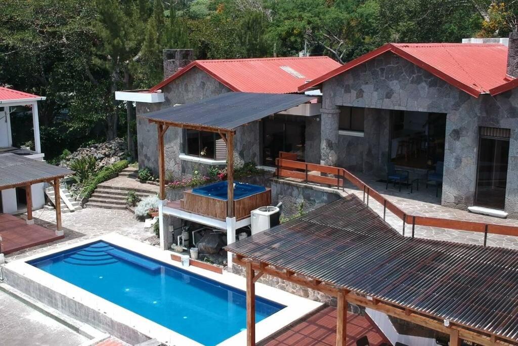 AT024 San Lucas Toliman Premium Home view 5