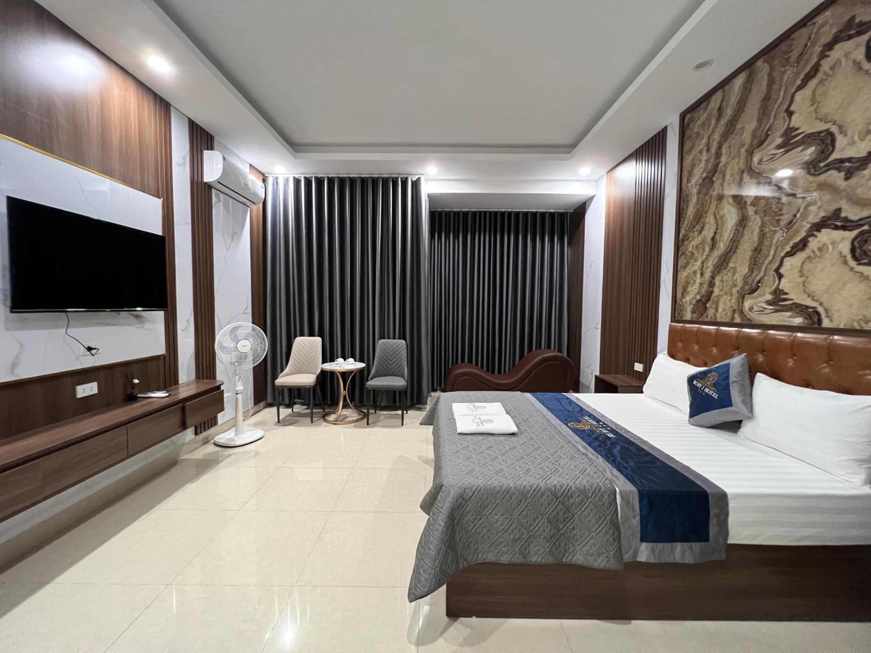 Ruby 2 Hotel
