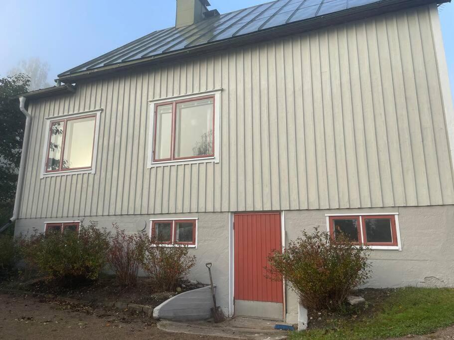 2 bedroom house central Parainen