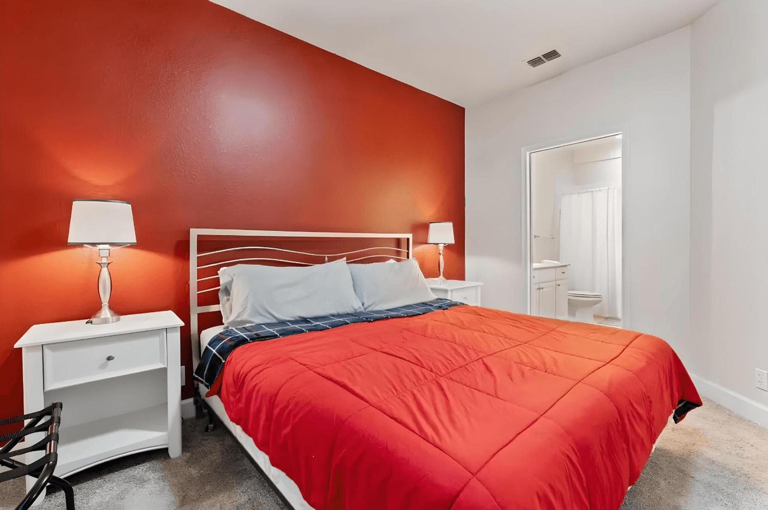 4BR Gated Home Near Disney, Sleeps 10 view 4