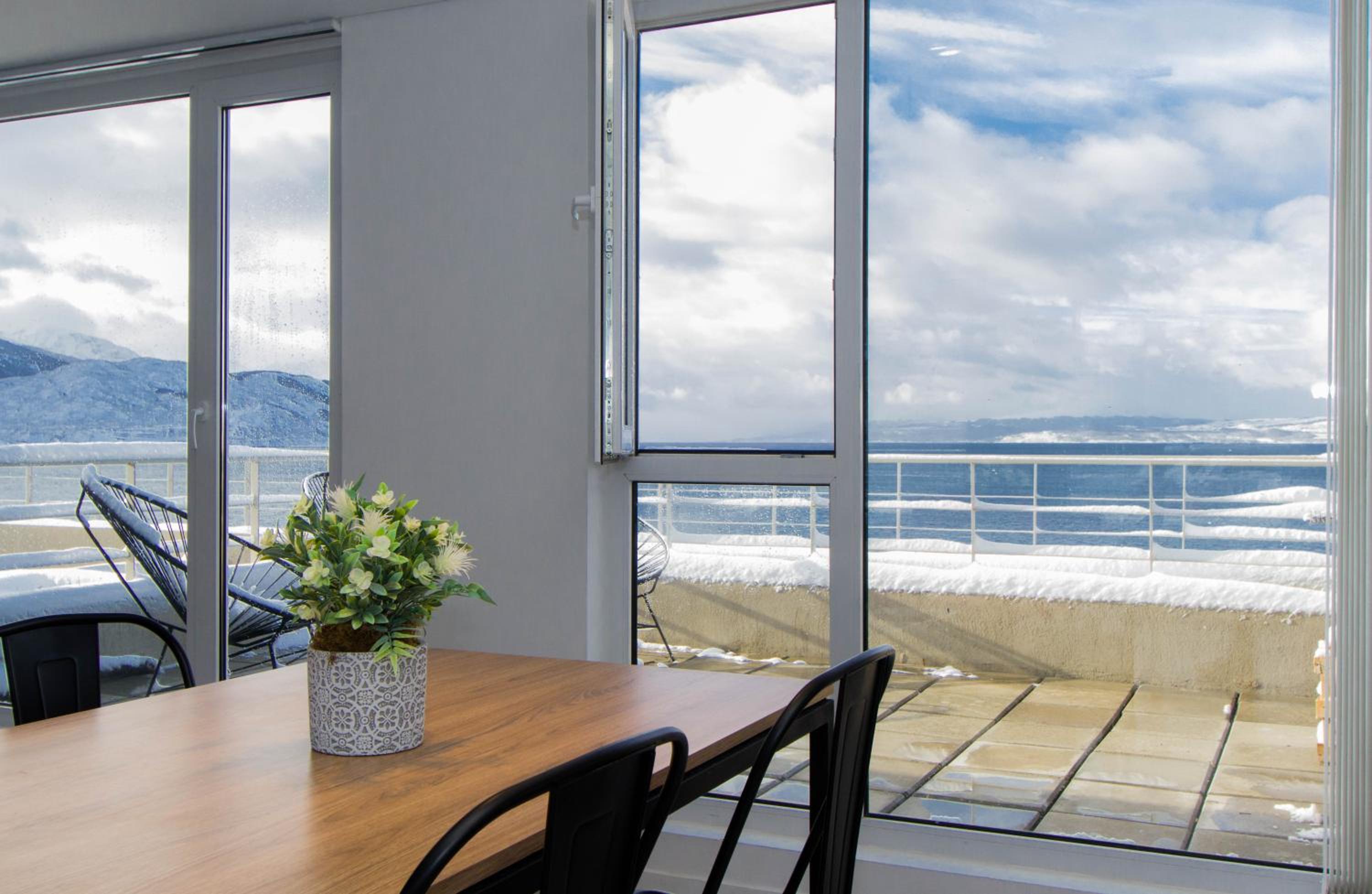 Apartamentos De la Costa