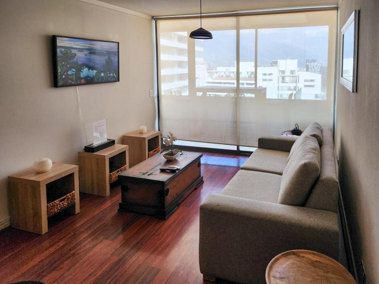 Kennedy Retreat 1BR With Parking Smart TV Pool & Gym