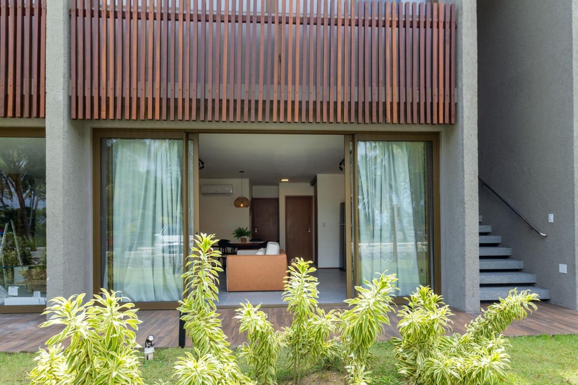 Villa Naluri Frente Mar em Japaratinga por Quarto à Vista