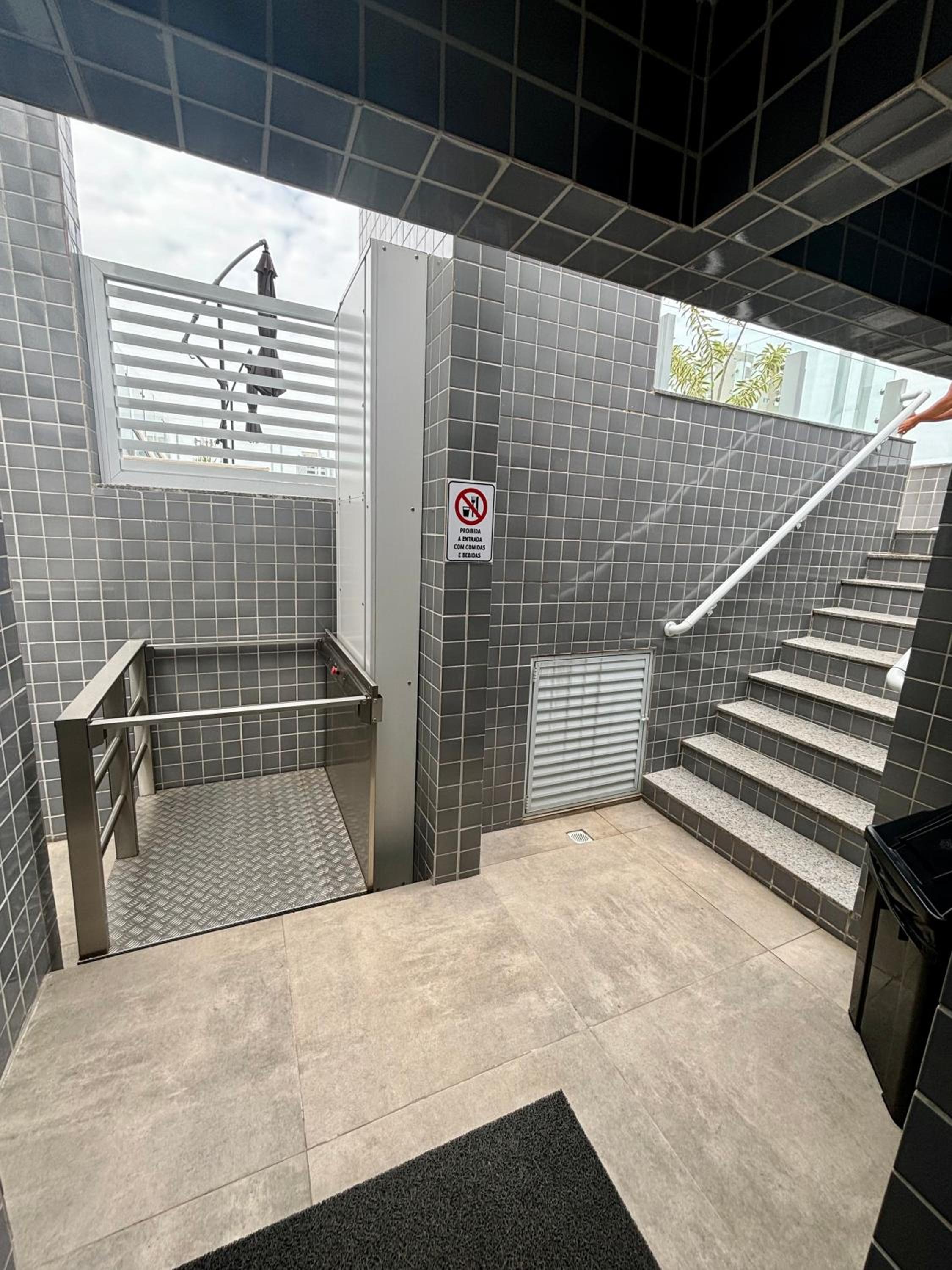 Novo Apto Canto do Forte, Rua Praia Vista Montanha, com Wi Fi, HomeBeach10, 01 Vaga de Garagem, Melhores Restaurantes ao lado