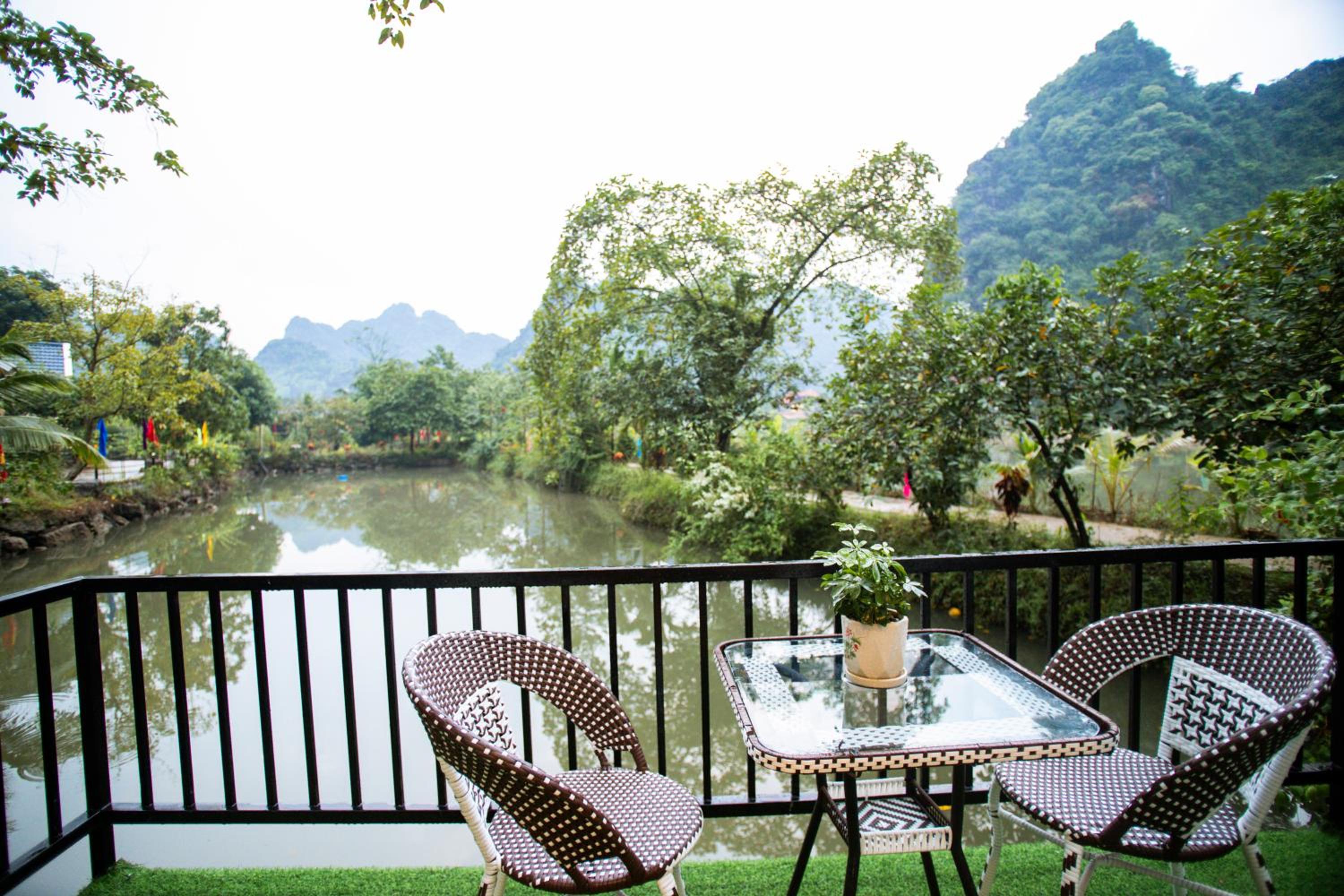 Hoang Minh Mountainside Villa