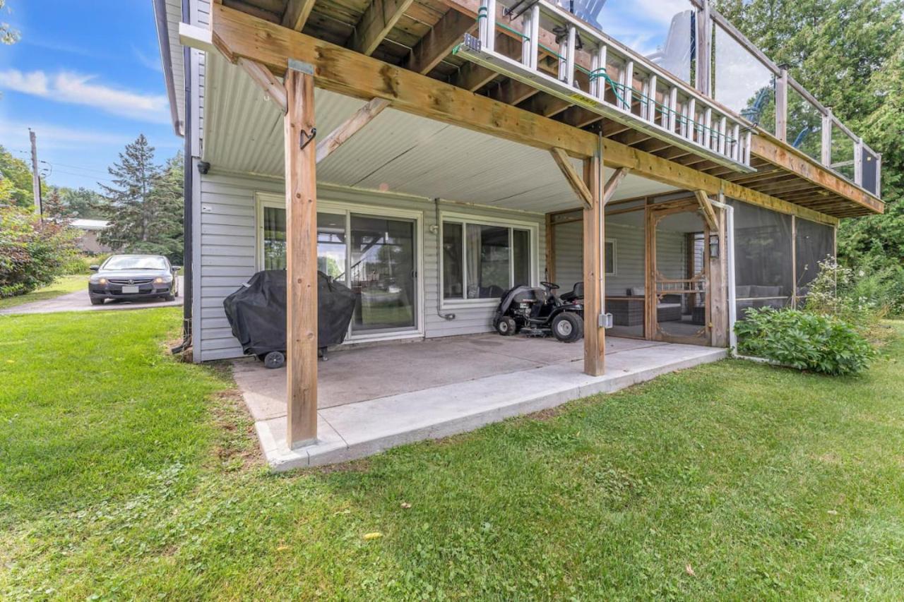 Grill and Chill 4BR Bayside Sunroom Oasis