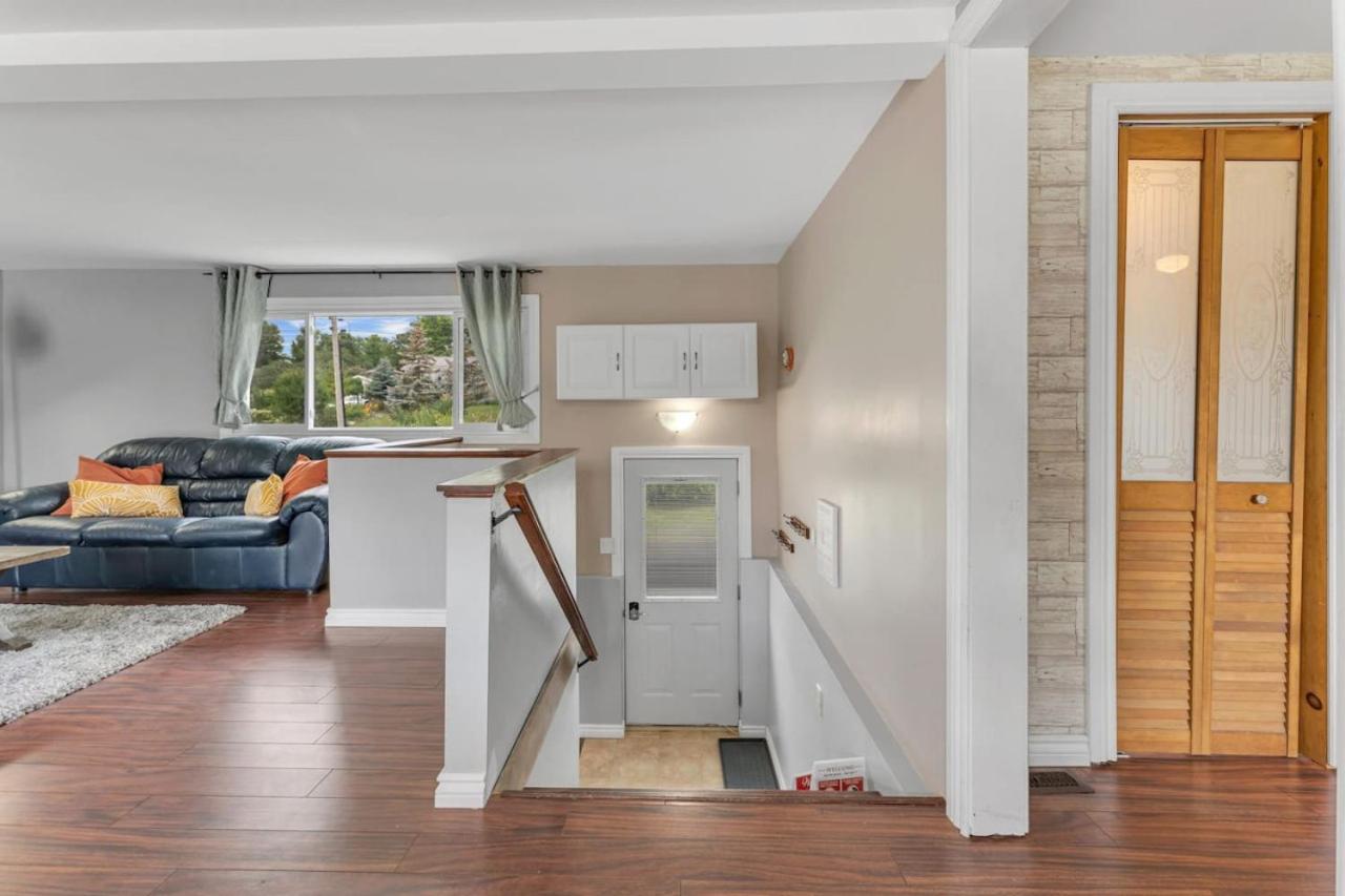 Grill and Chill 4BR Bayside Sunroom Oasis