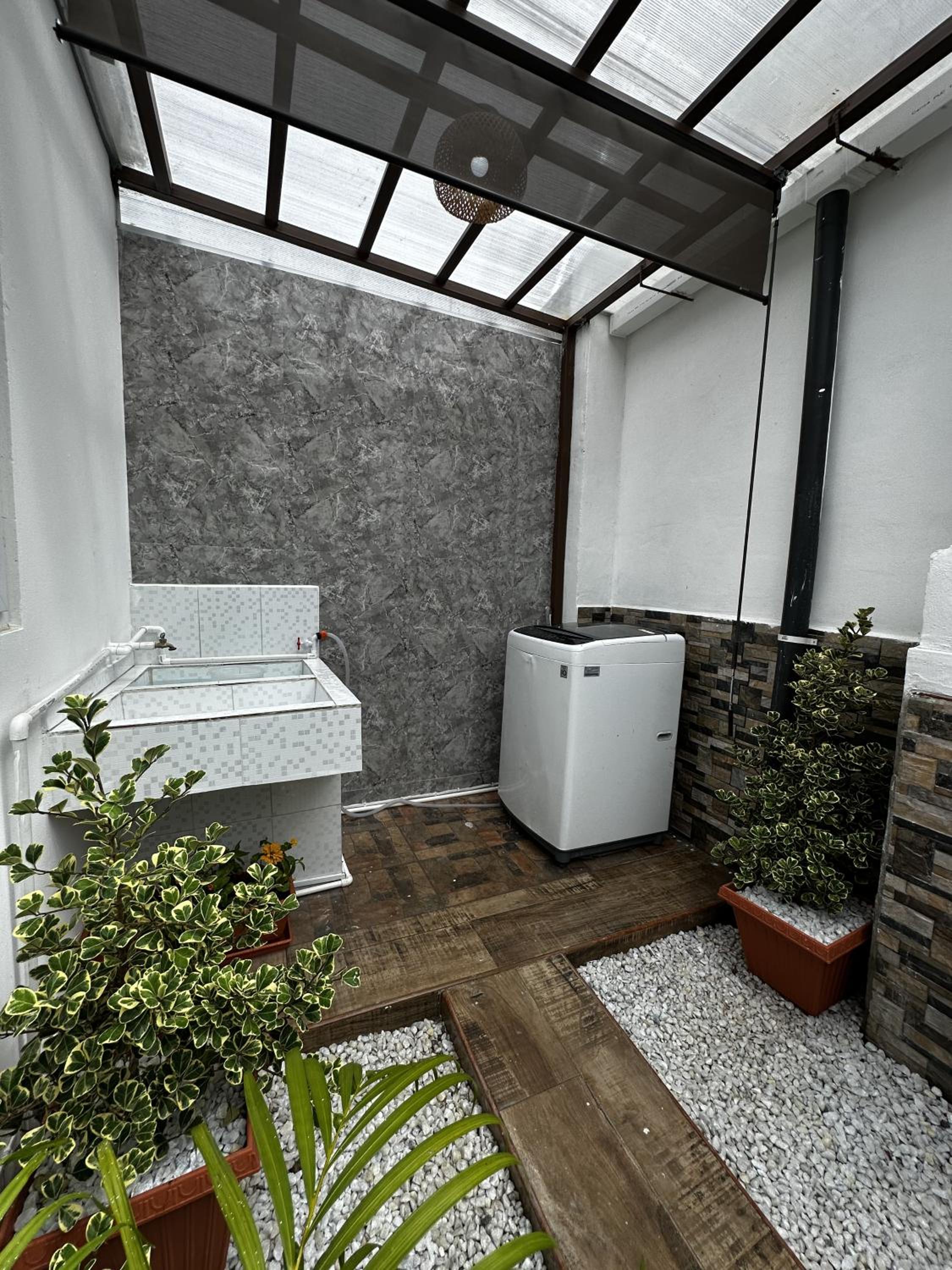 Photo 47