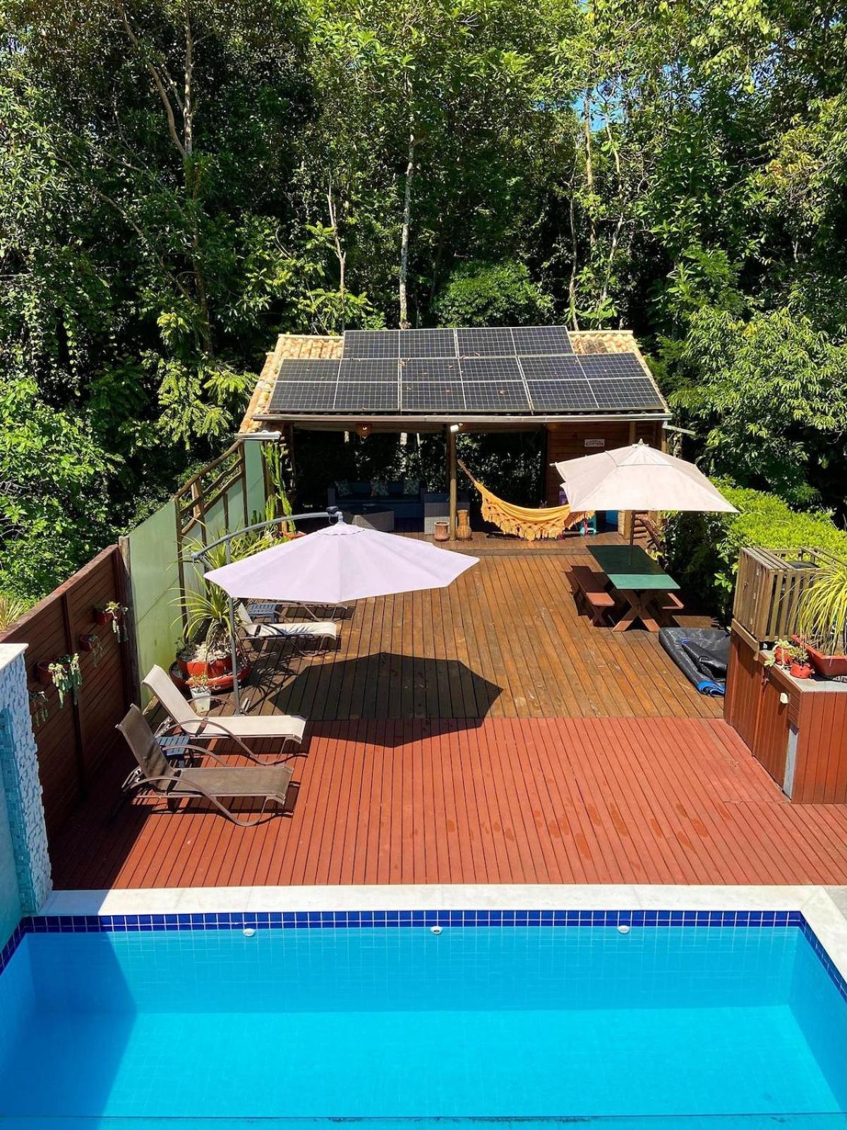 CASA PARIS · piscina aquecida, em condomínio, 4 suítes maravilhosa