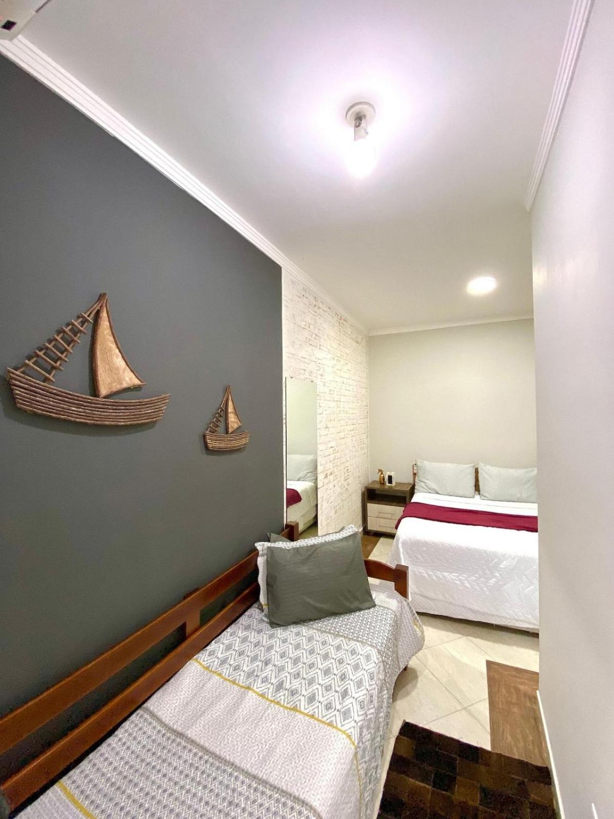 CASA PARIS · piscina aquecida, em condomínio, 4 suítes maravilhosa