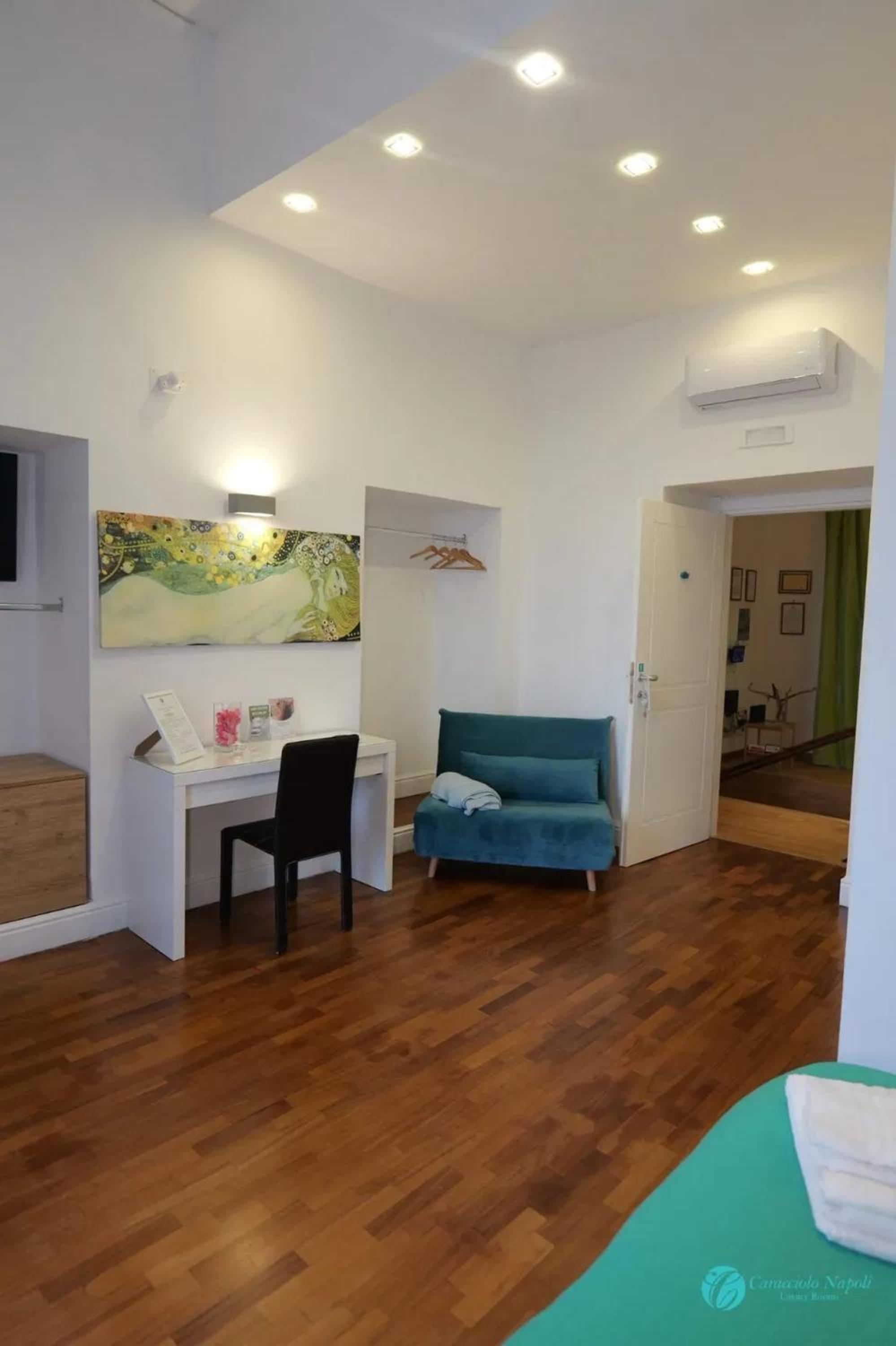 Spacious apartment in Naples with sea view 200m² 10 guests