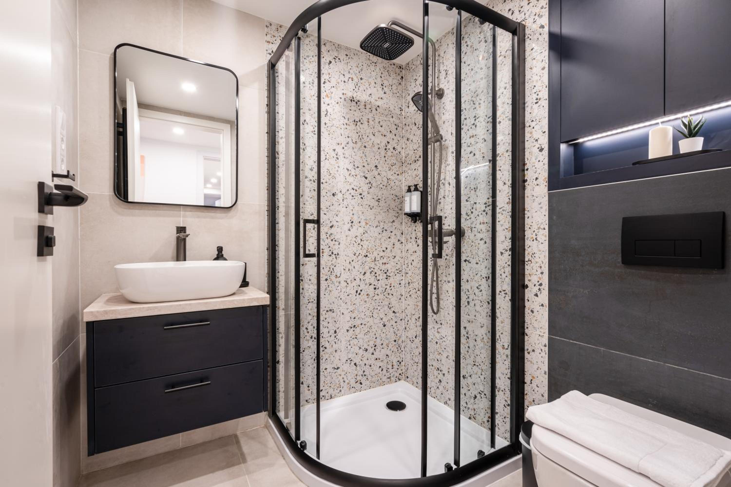 E44 - Erzsébet Boulevard Residence - Best Location by BQA view 2