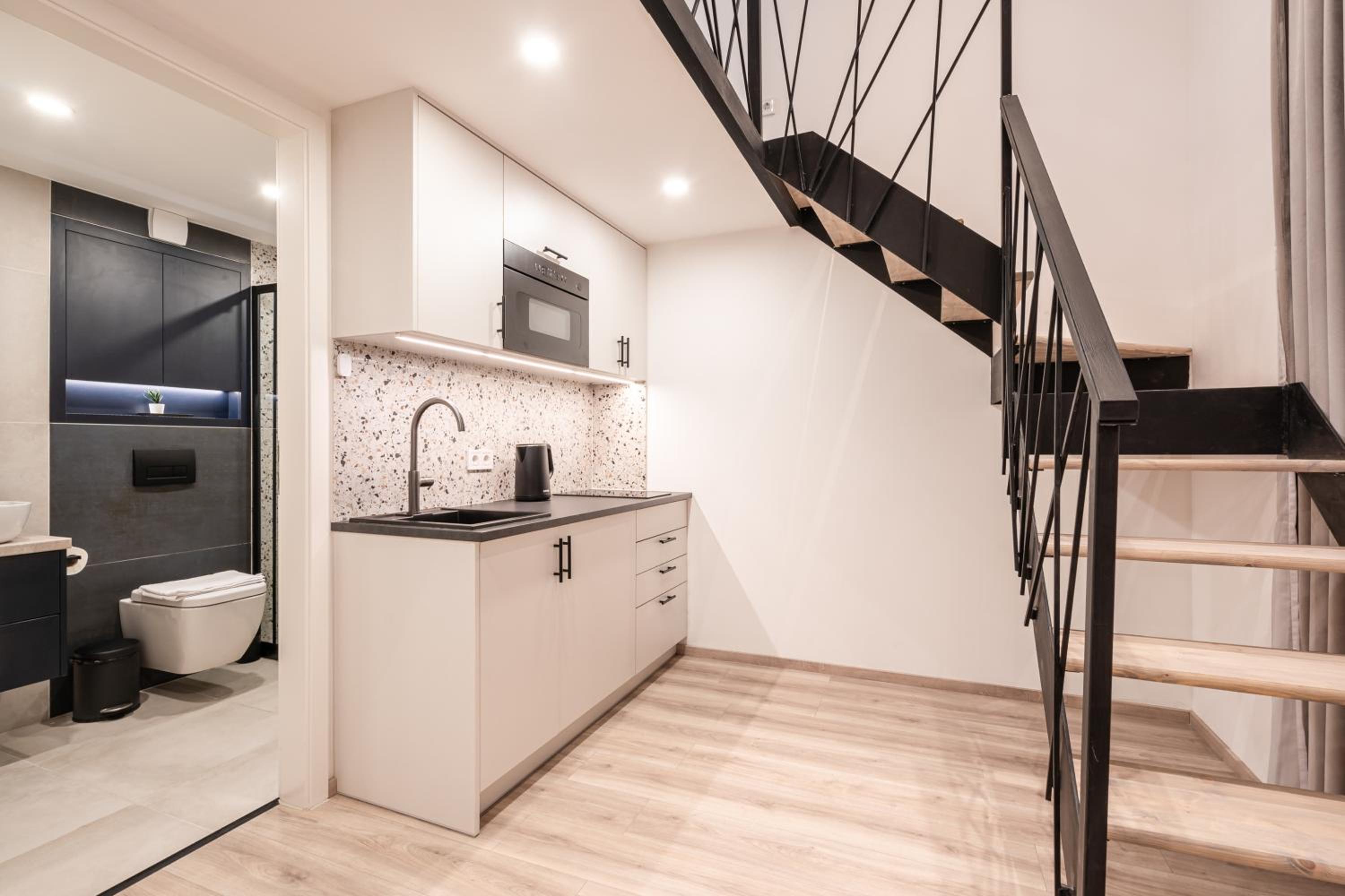 E44 - Erzsébet Boulevard Residence - Best Location by BQA view 5