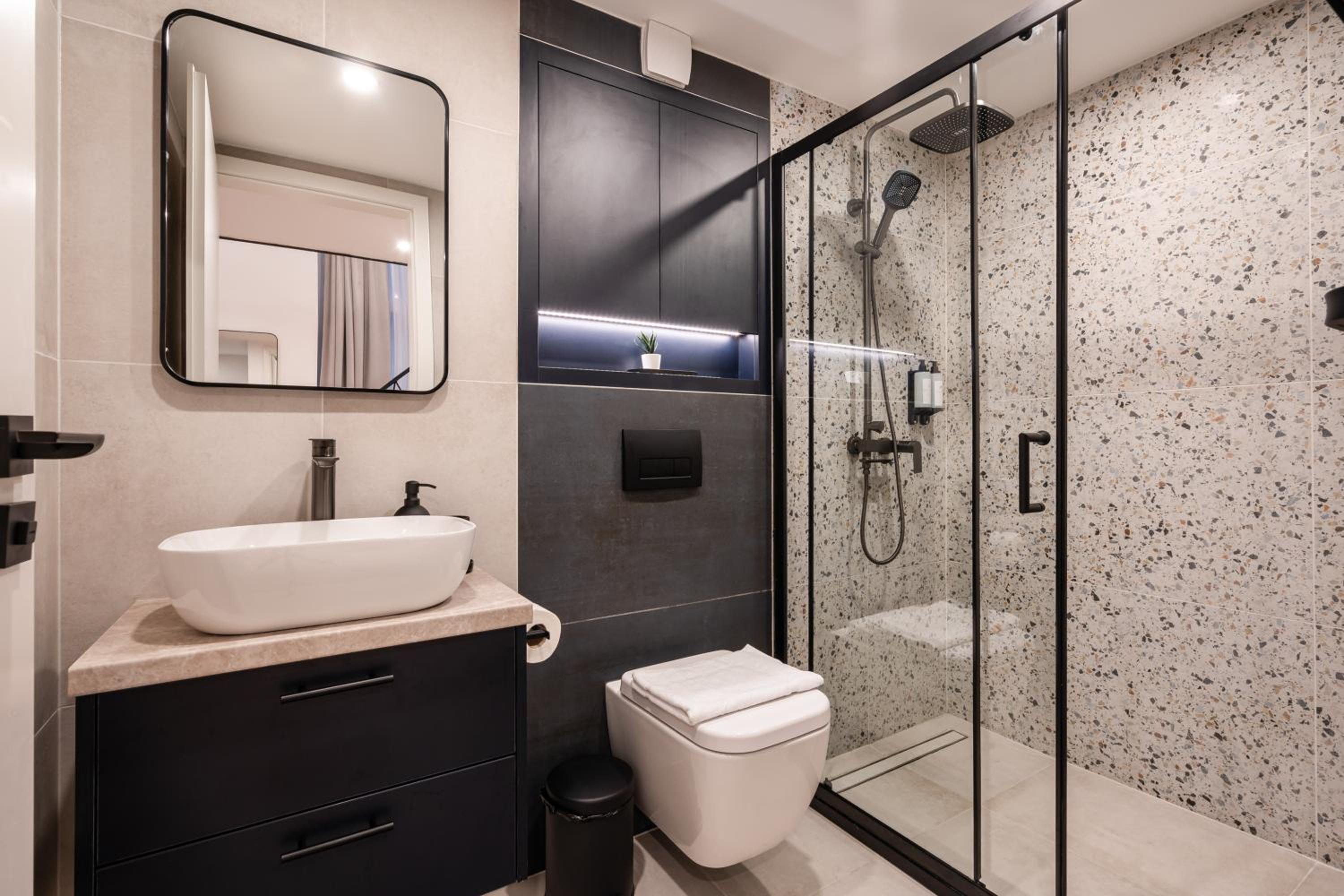 E44 - Erzsébet Boulevard Residence - Best Location by BQA view 4