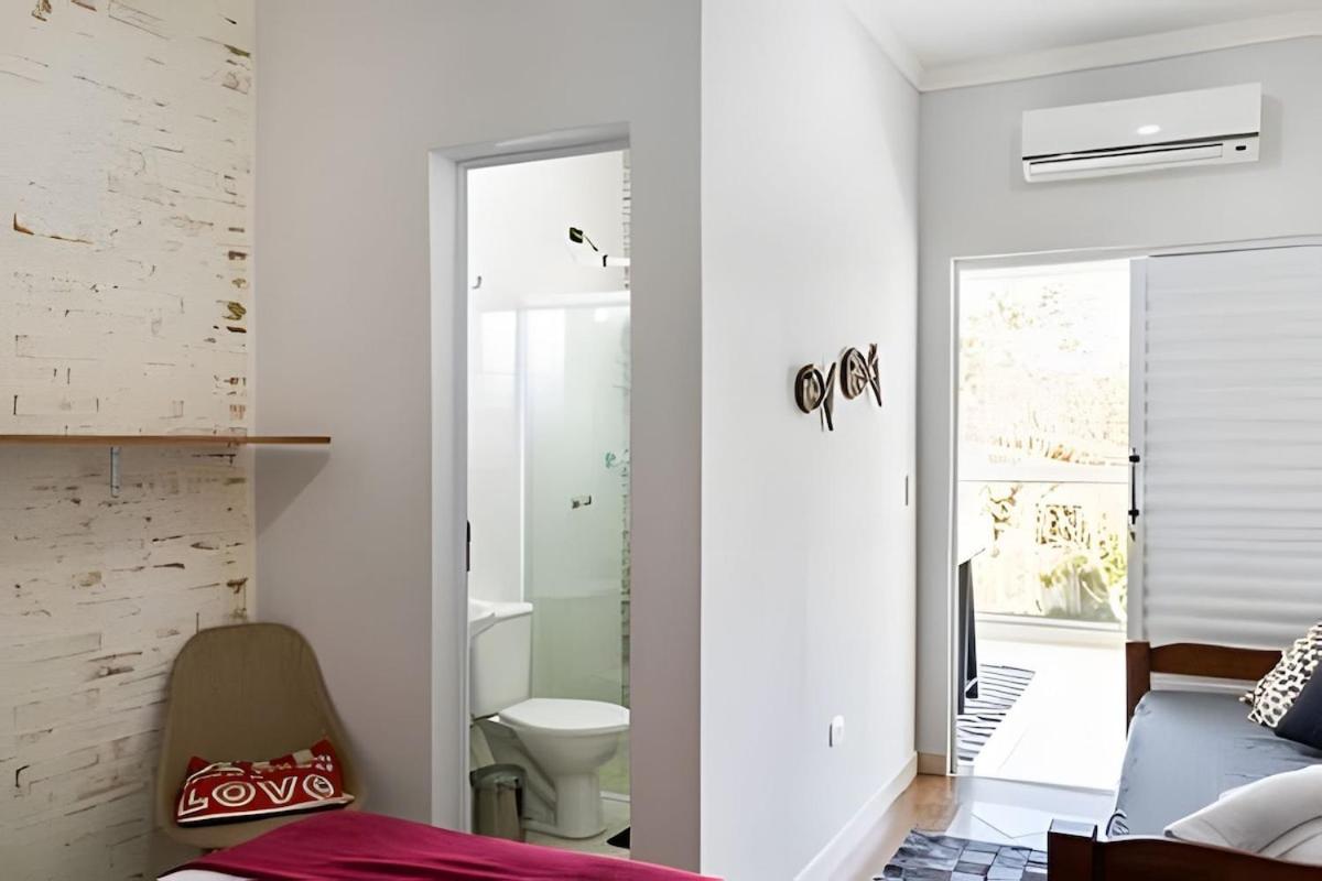 CASA PARIS · piscina aquecida, em condomínio, 4 suítes maravilhosa