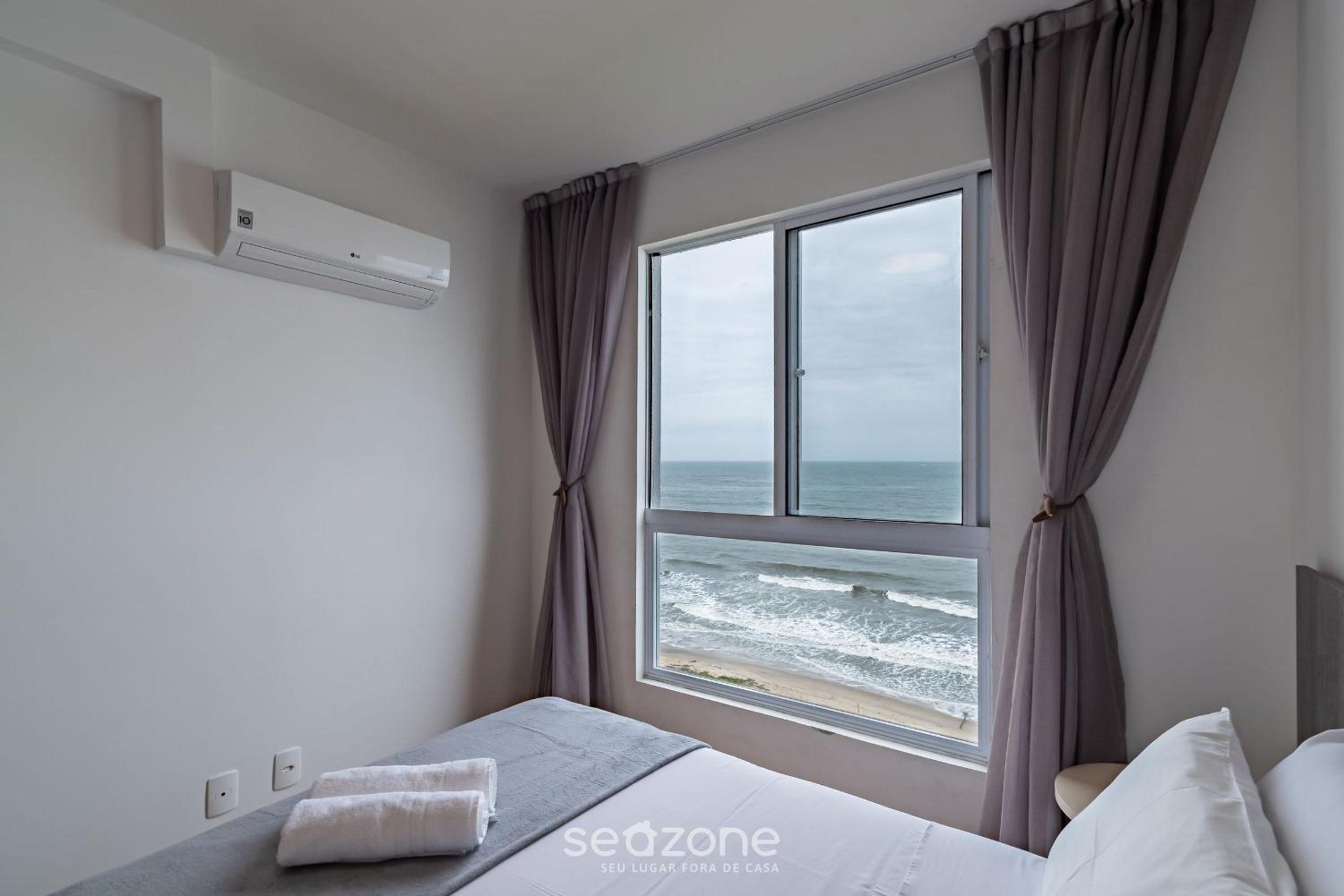 VAC - Condomínio beira mar na Praia de Itajubá