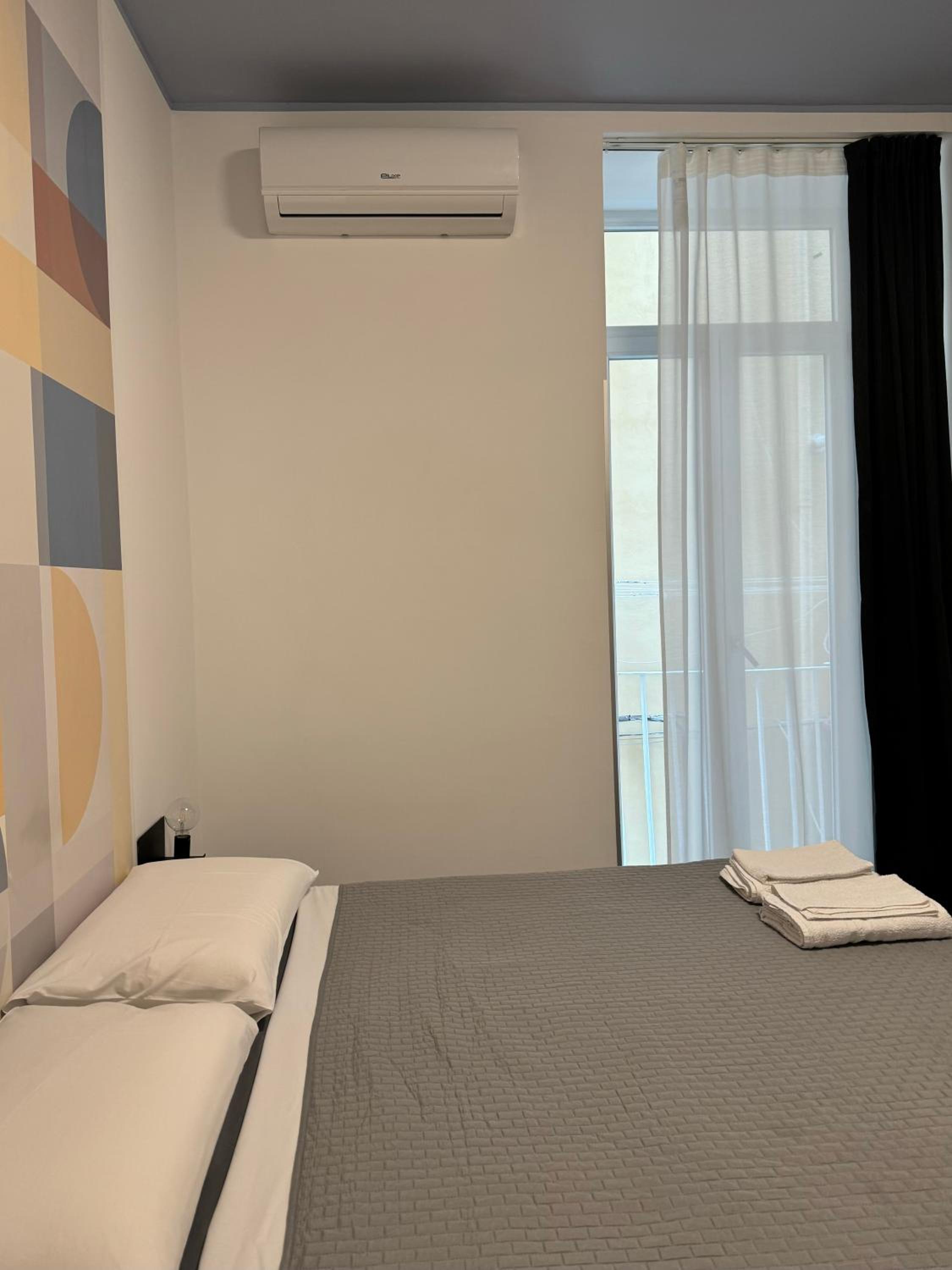 Sleep INN Toledo - SELF CHECK-IN