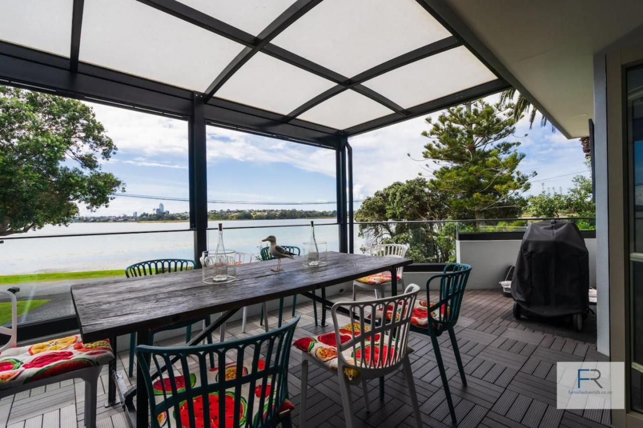 Waterfront Townhouse Retreat