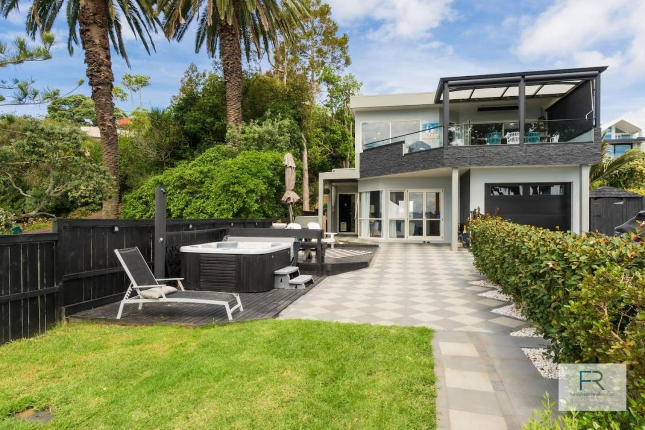 Waterfront Townhouse Retreat