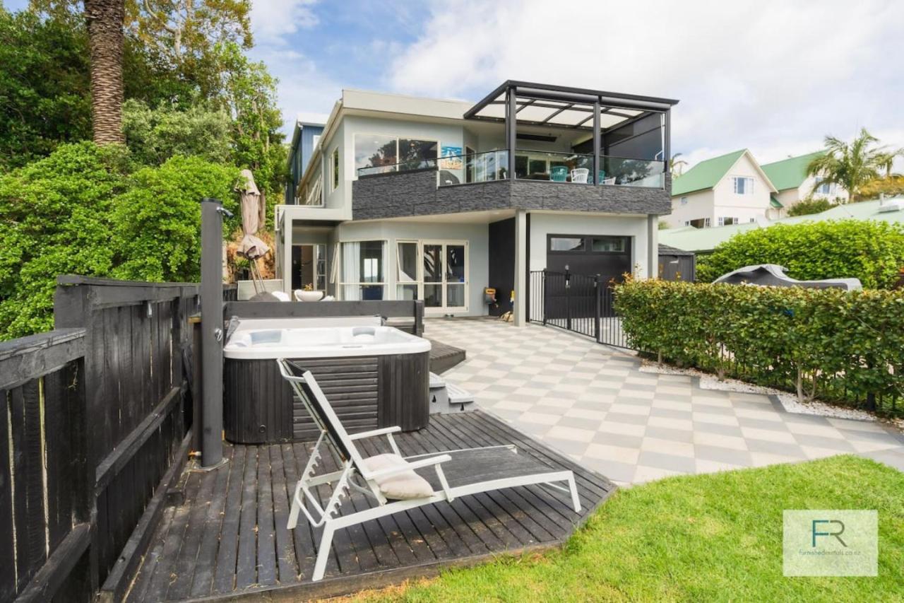 Waterfront Townhouse Retreat