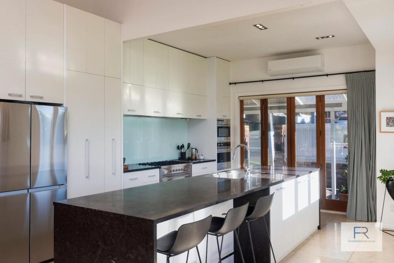Magnificent Parkside Retreat