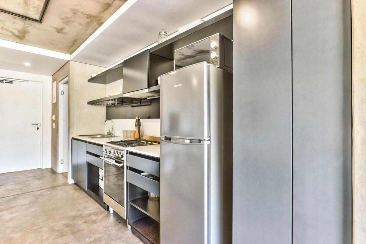 Modern Bo-Kaap Retreat with Mountain Views Pool view 2