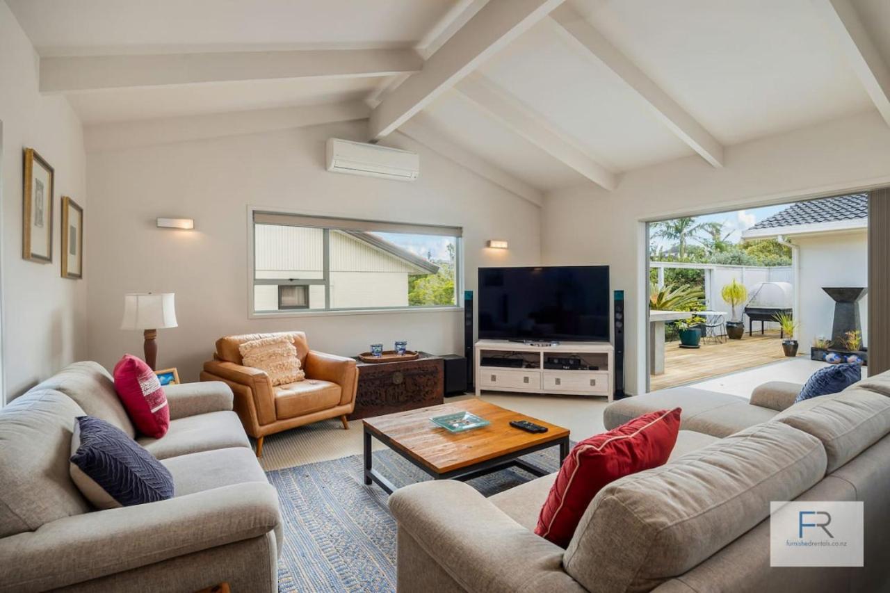 Coastal Courtyard Paradise view 5