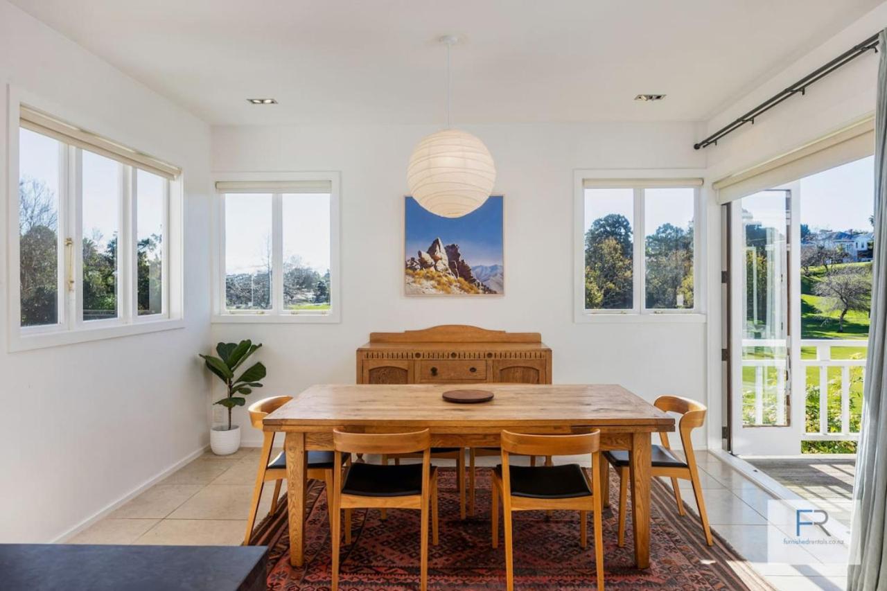 Magnificent Parkside Retreat