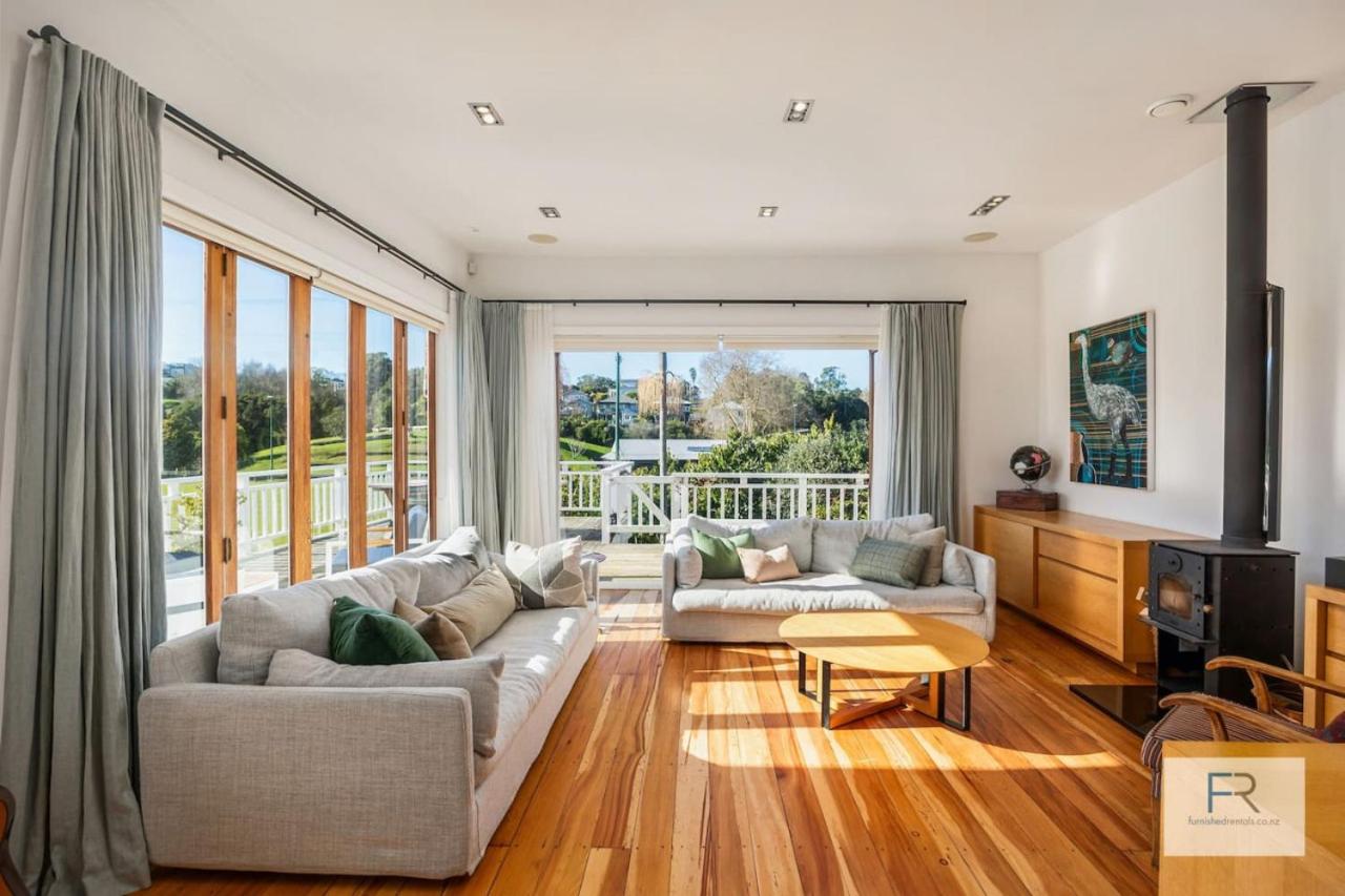 Magnificent Parkside Retreat