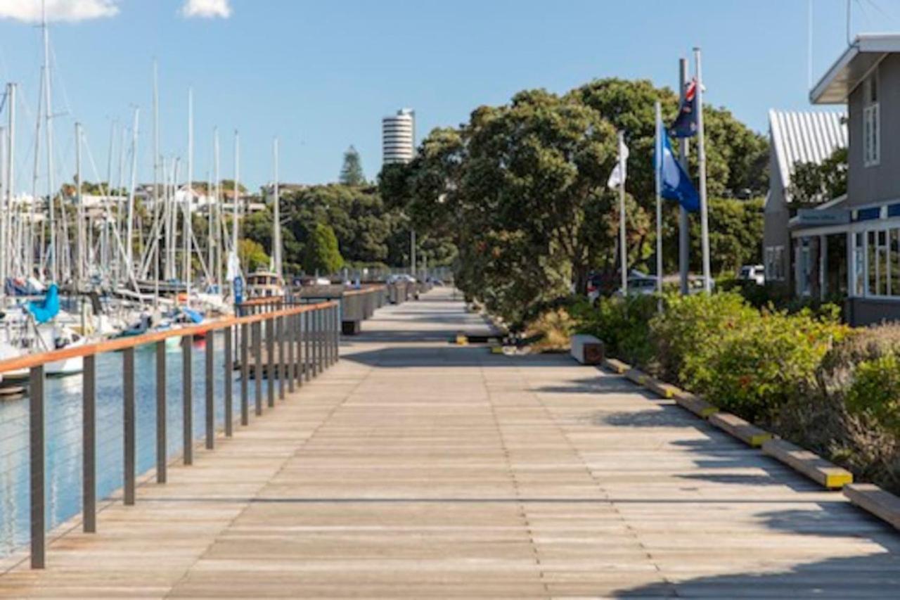 Executive Townhouse Auckland by Furnished Rentals