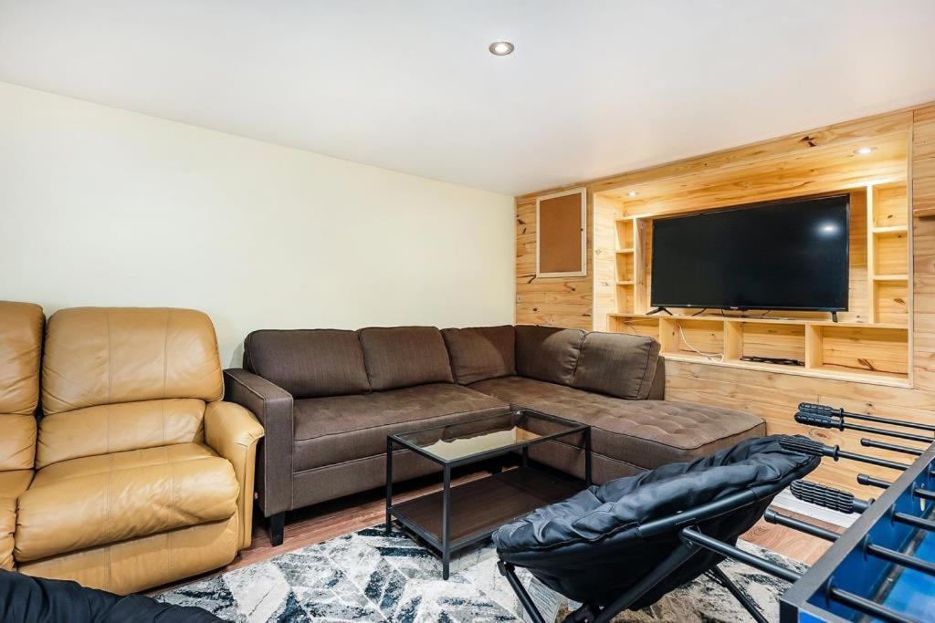 Chalet Montcalm in Chertsey