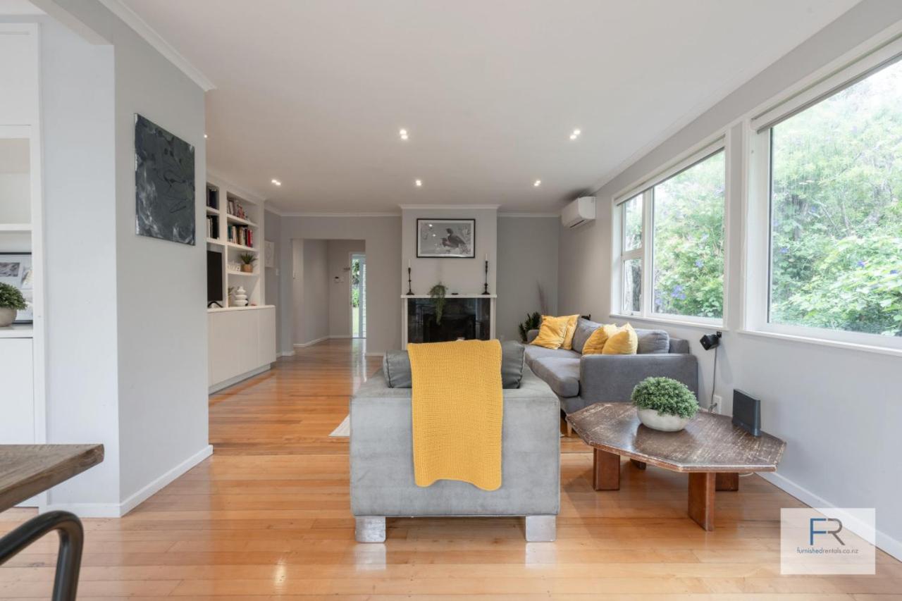 Beautiful Birkenhead Home (Furnished Rentals) view 4