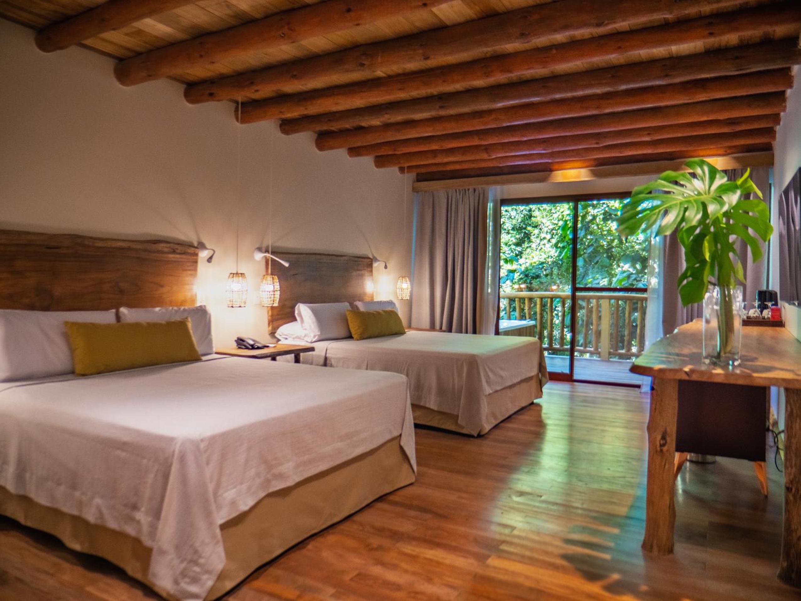 La Aldea De La Selva Lodge
