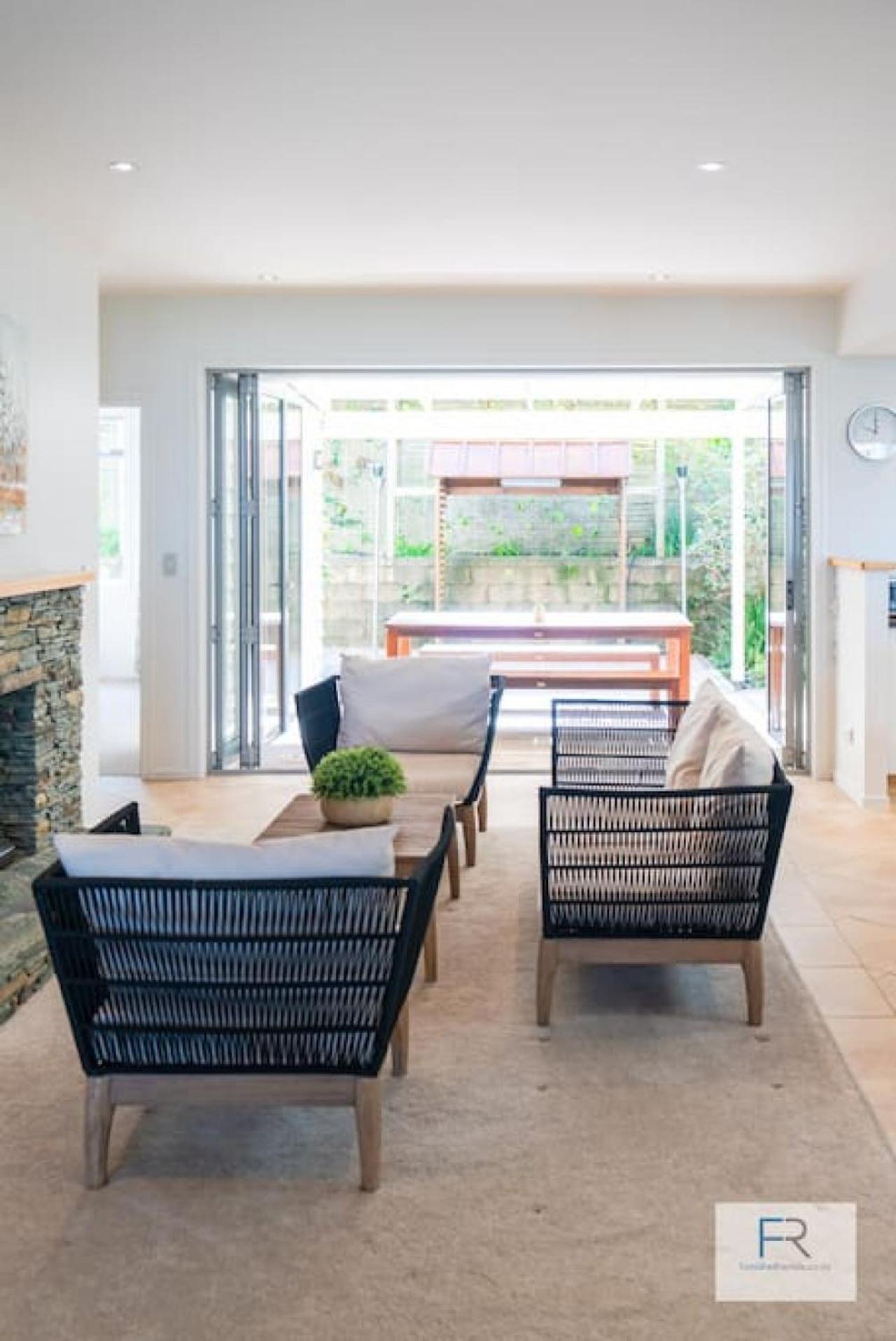 Seaview Haven in Castor Bay view 3